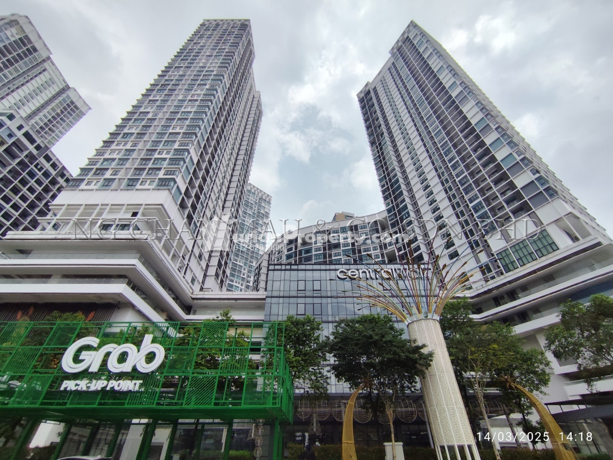 Serviced Residence For Auction at i Soho