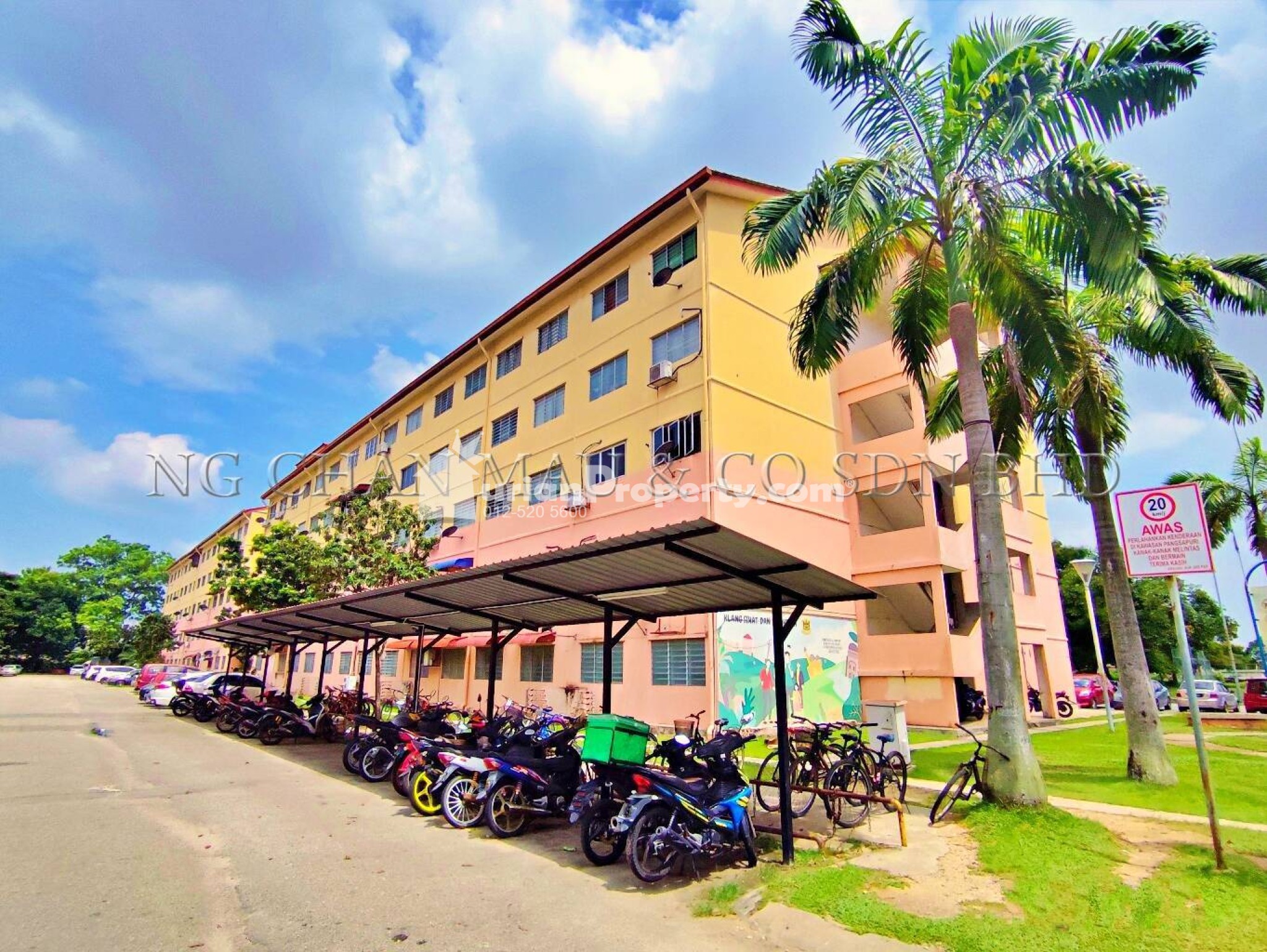 Apartment For Auction at Aman Perdana Apartment