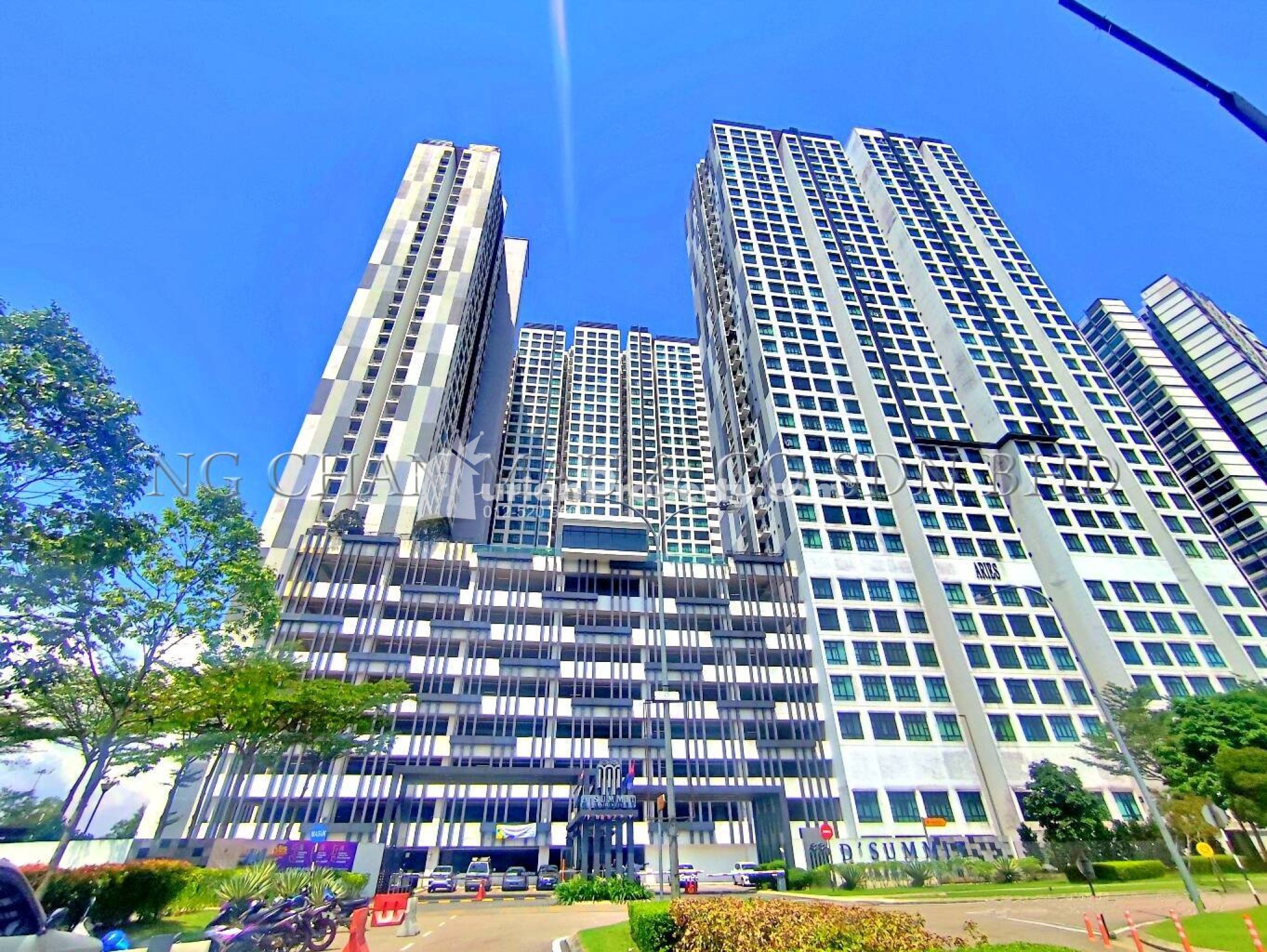 Serviced Residence For Auction at D'Summit Residence