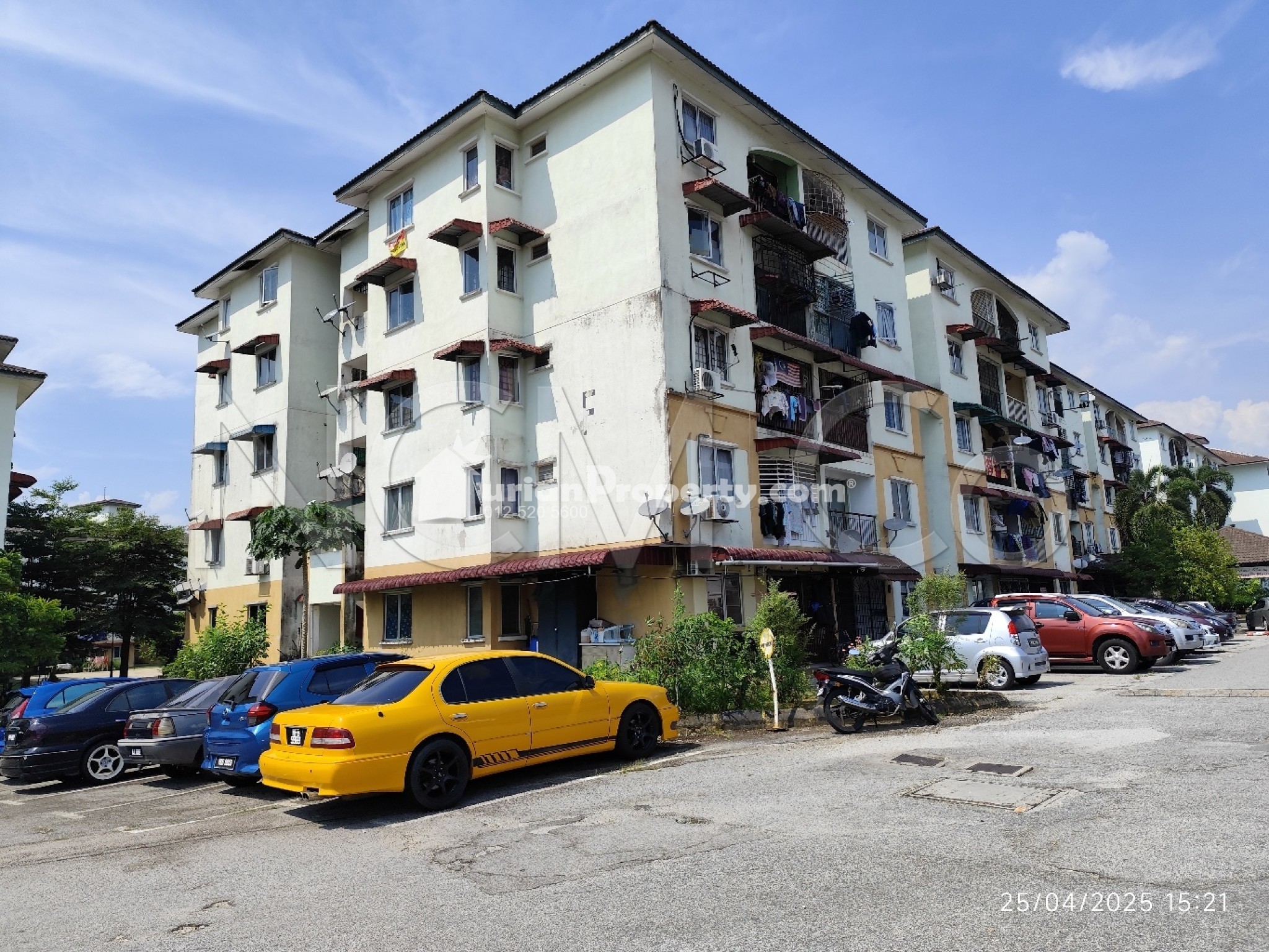 Apartment For Auction at Apartment Mawar