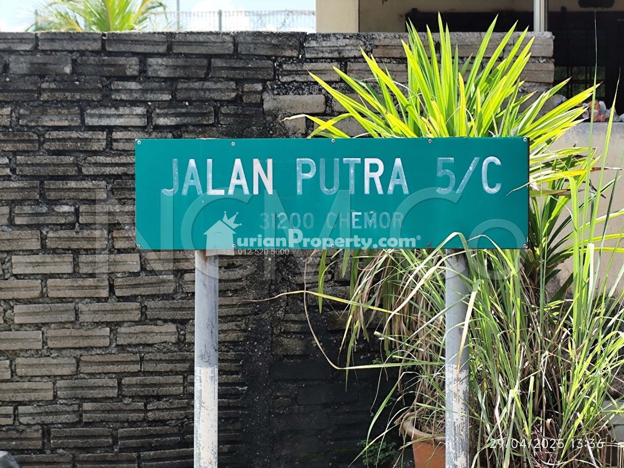 Terrace House For Auction at Taman Klebang Putra