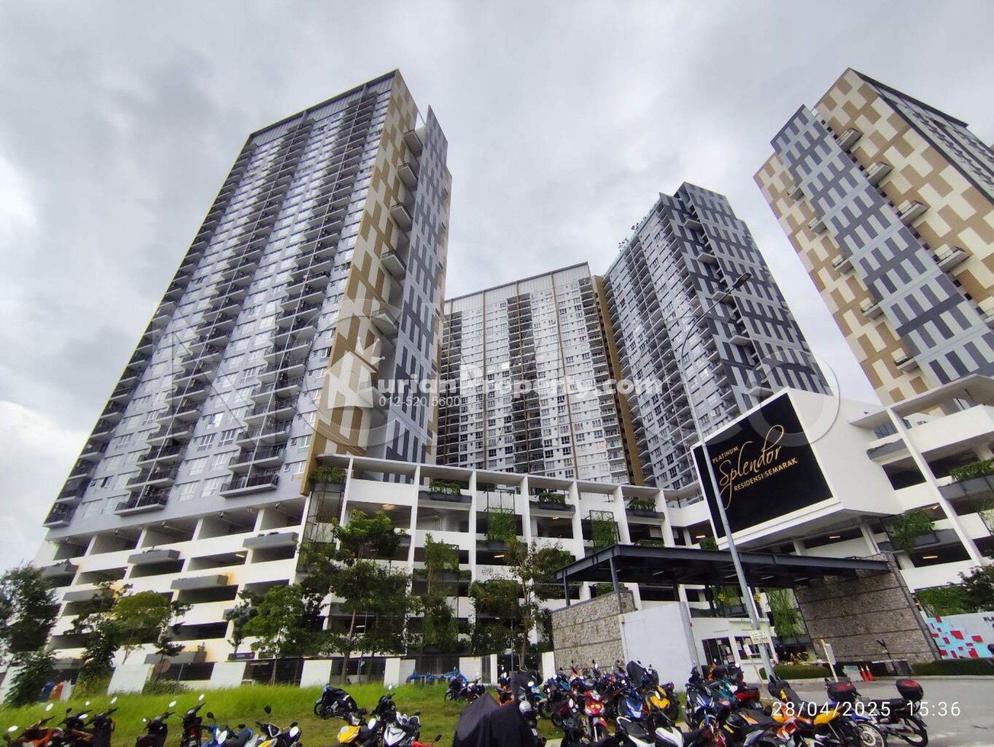 Condo For Auction at Platinum Splendor