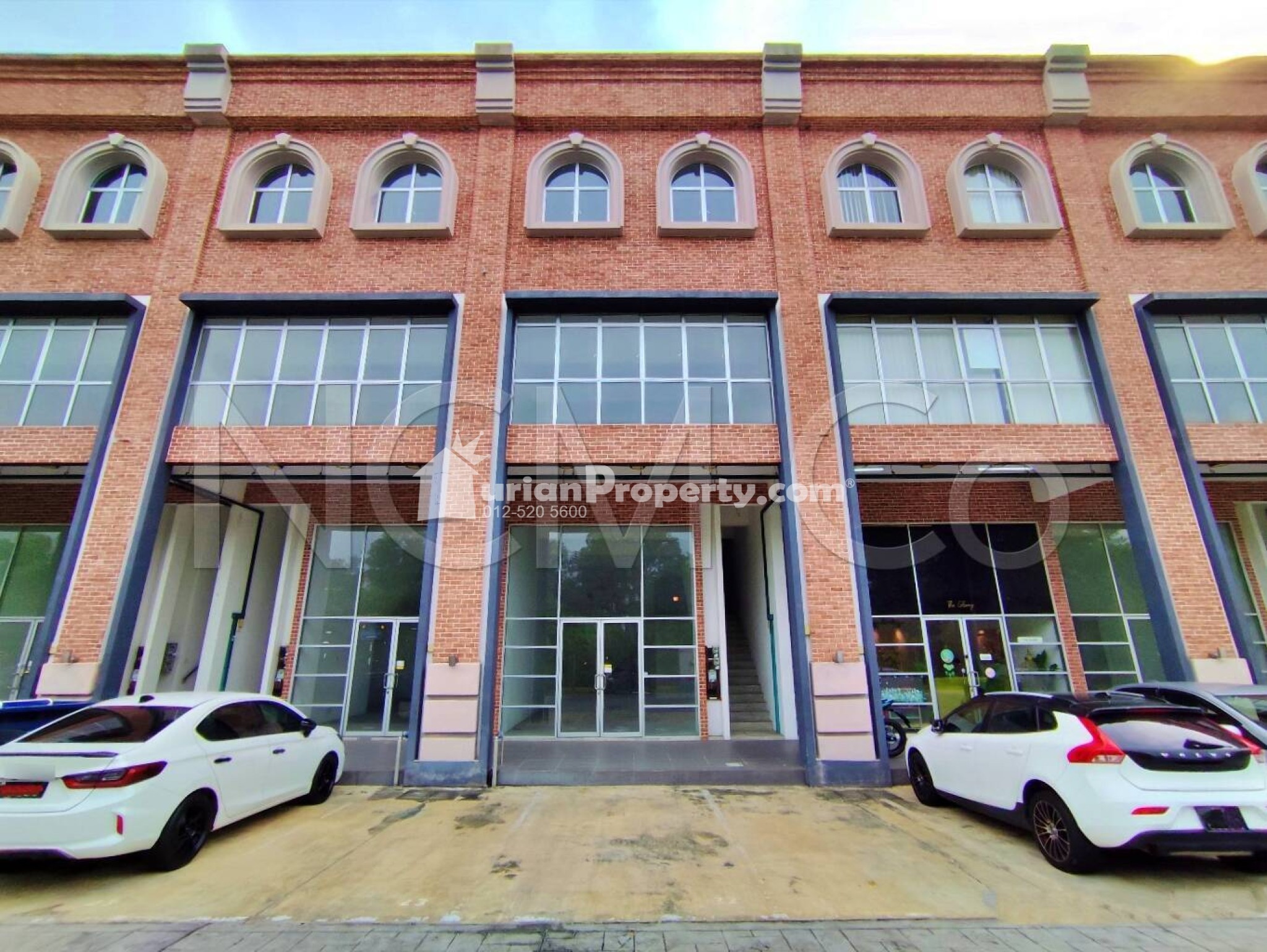 Shop Office For Auction at Kemaris Avenue