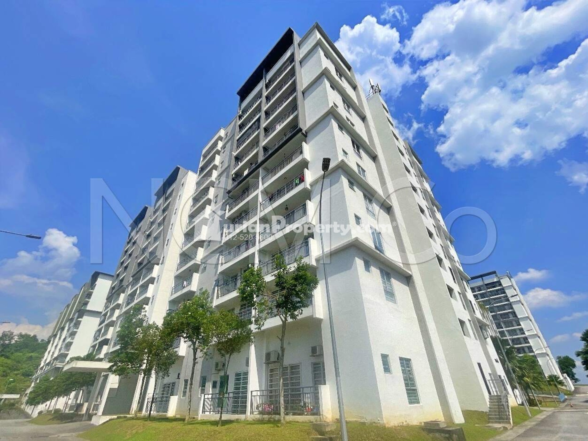 Apartment For Auction at Hijauan Height