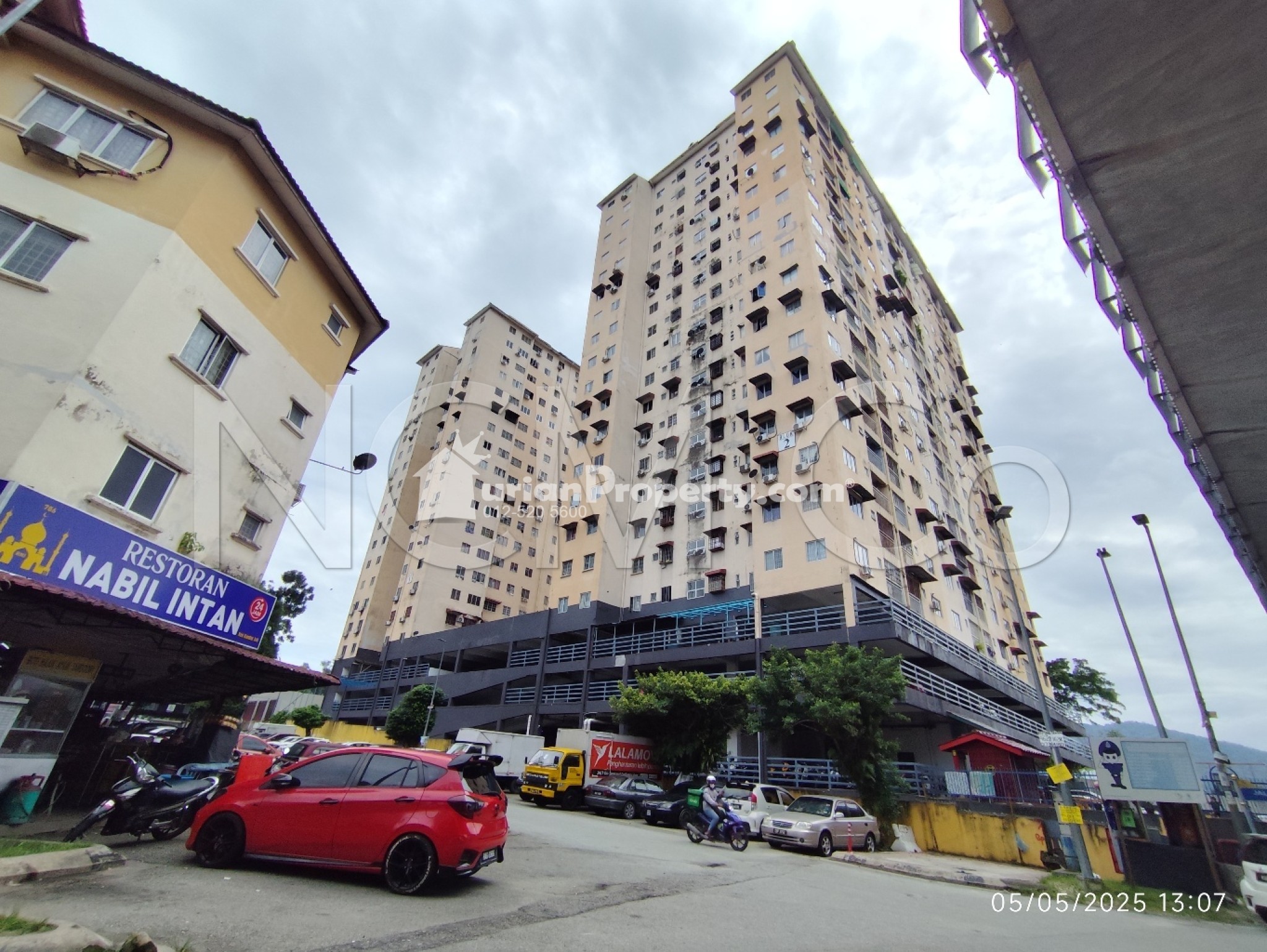 Apartment For Auction at Puncak Desa Apartment