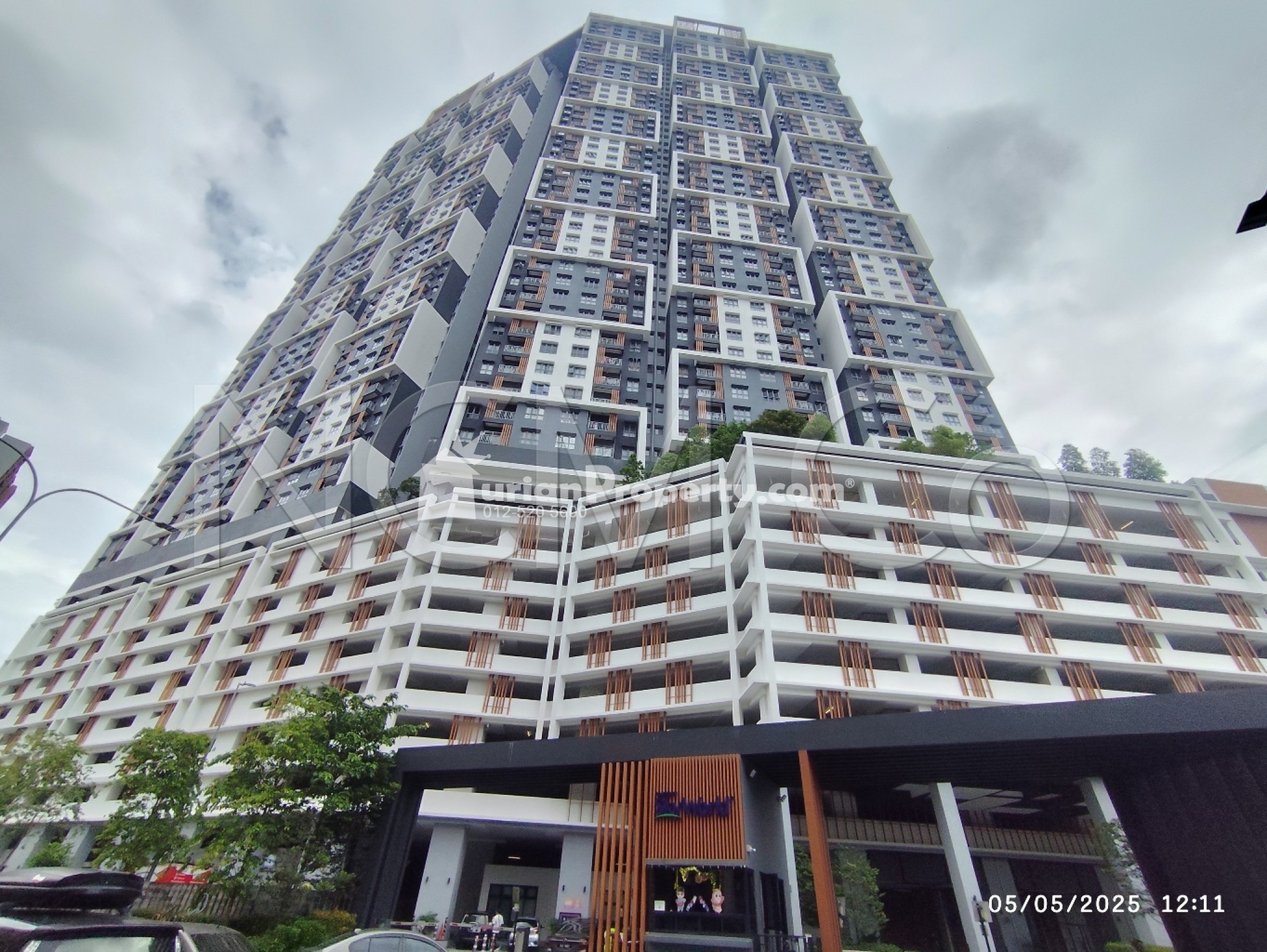 Condo For Auction at Sky Awani 3 Residence