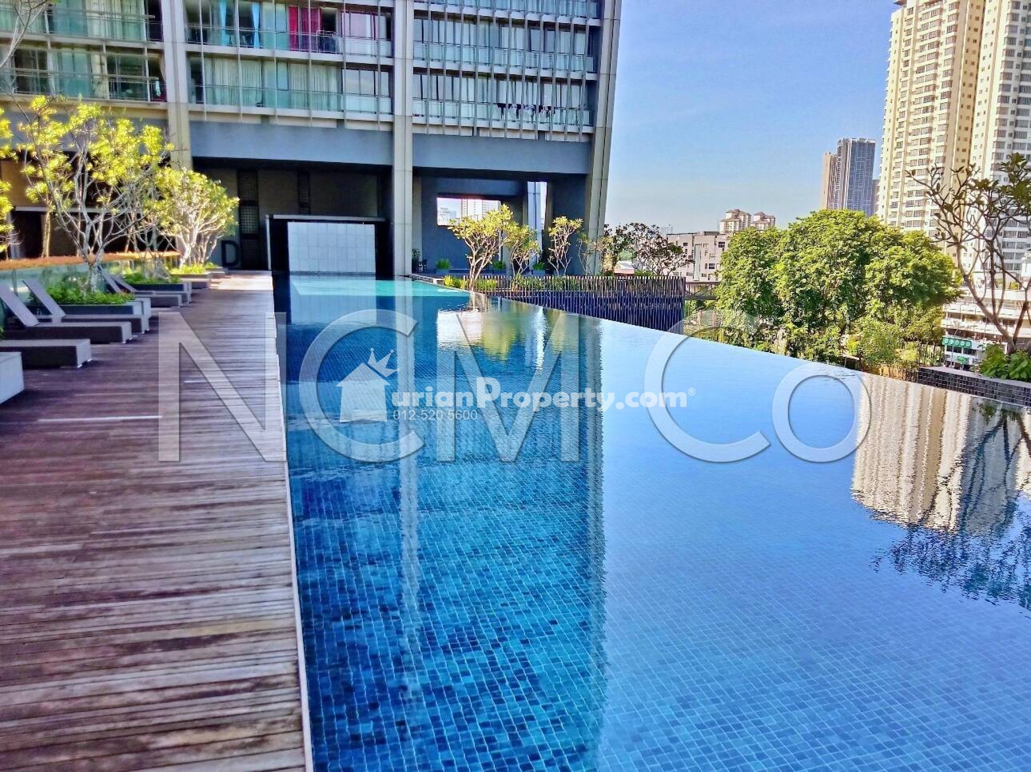 Condo For Auction at The Fennel