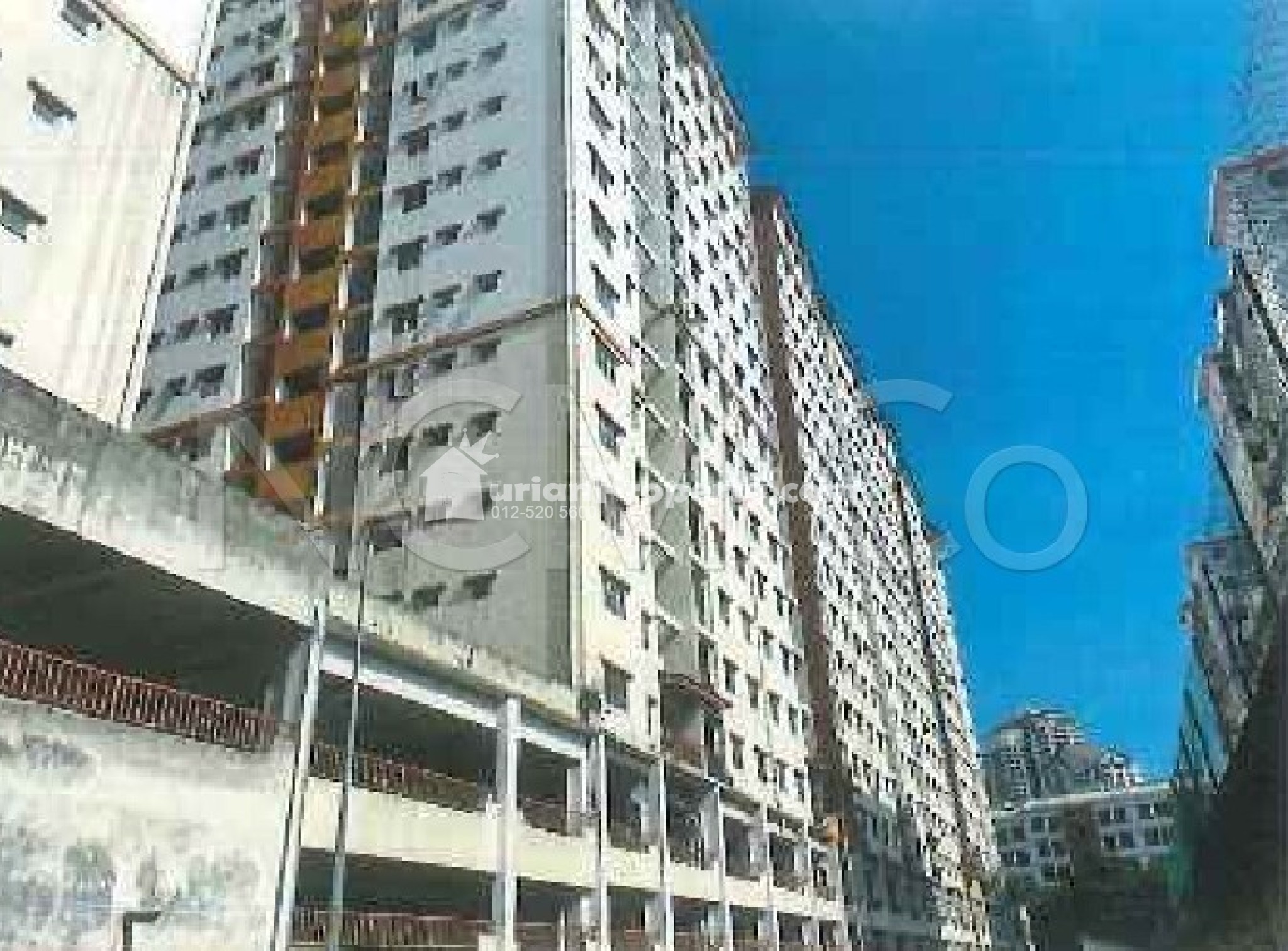 Apartment For Auction at Bayu Puteri Apartment
