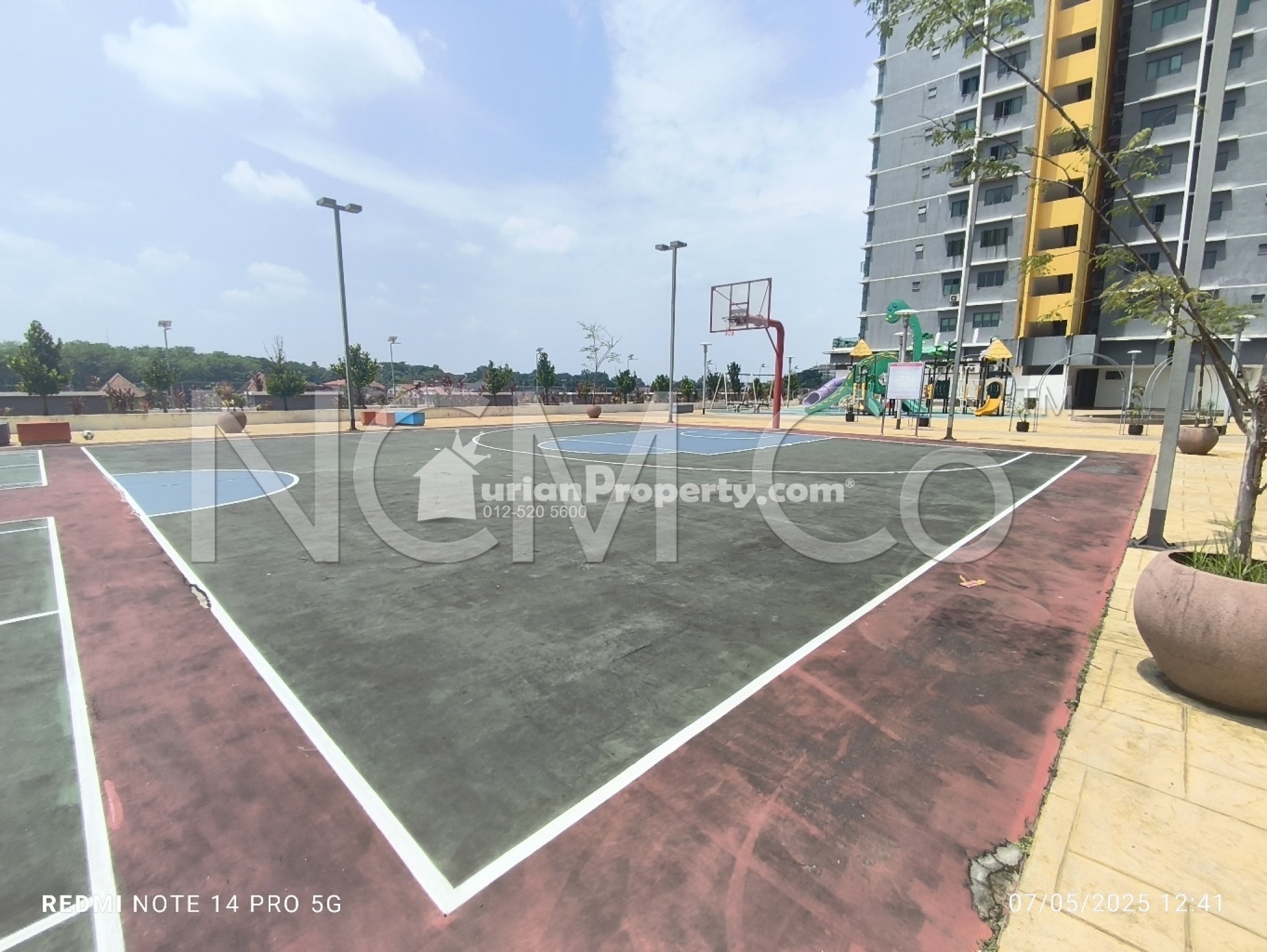 SOHO For Auction at Vista Alam