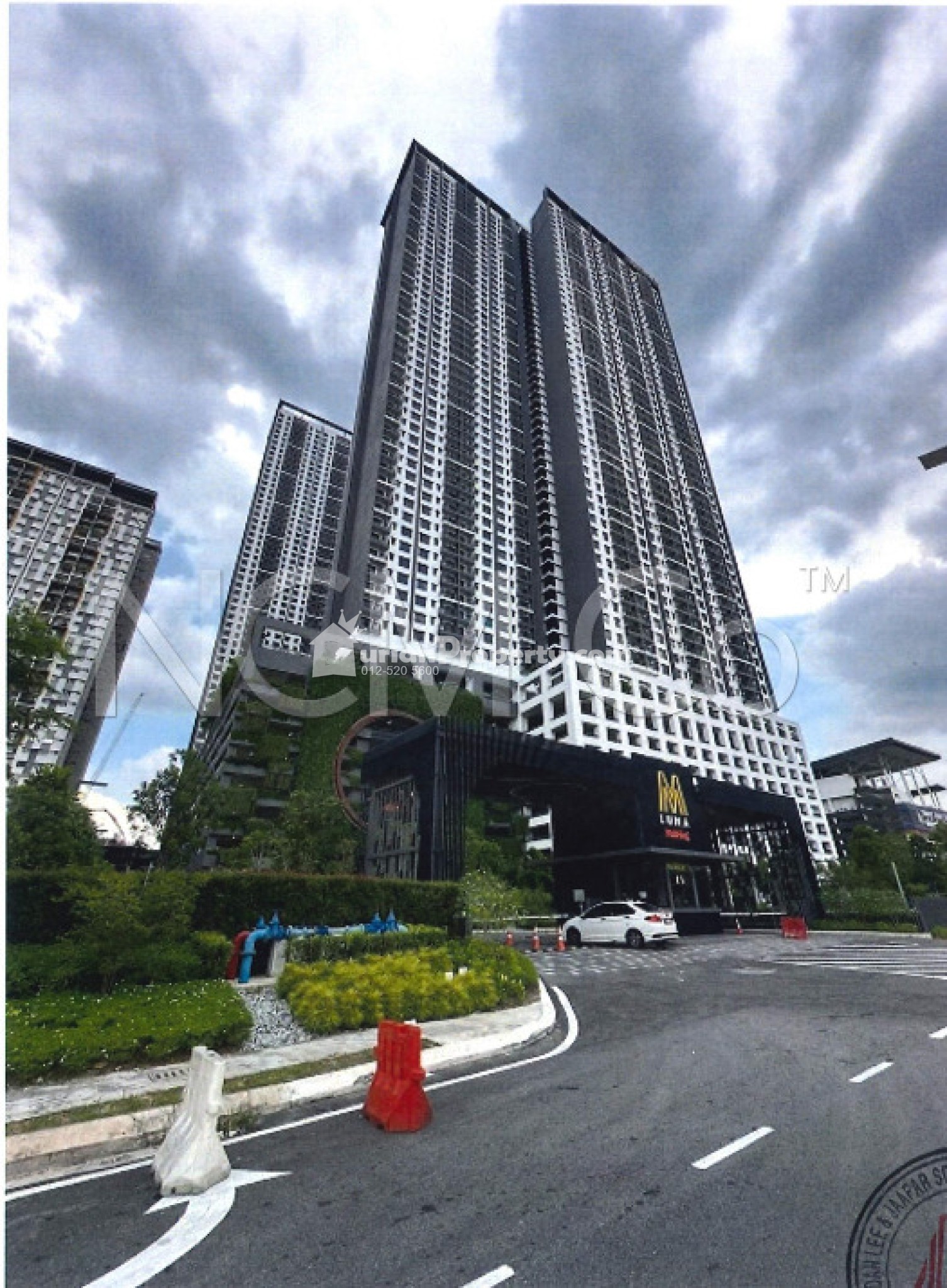 Condo For Auction at M Luna