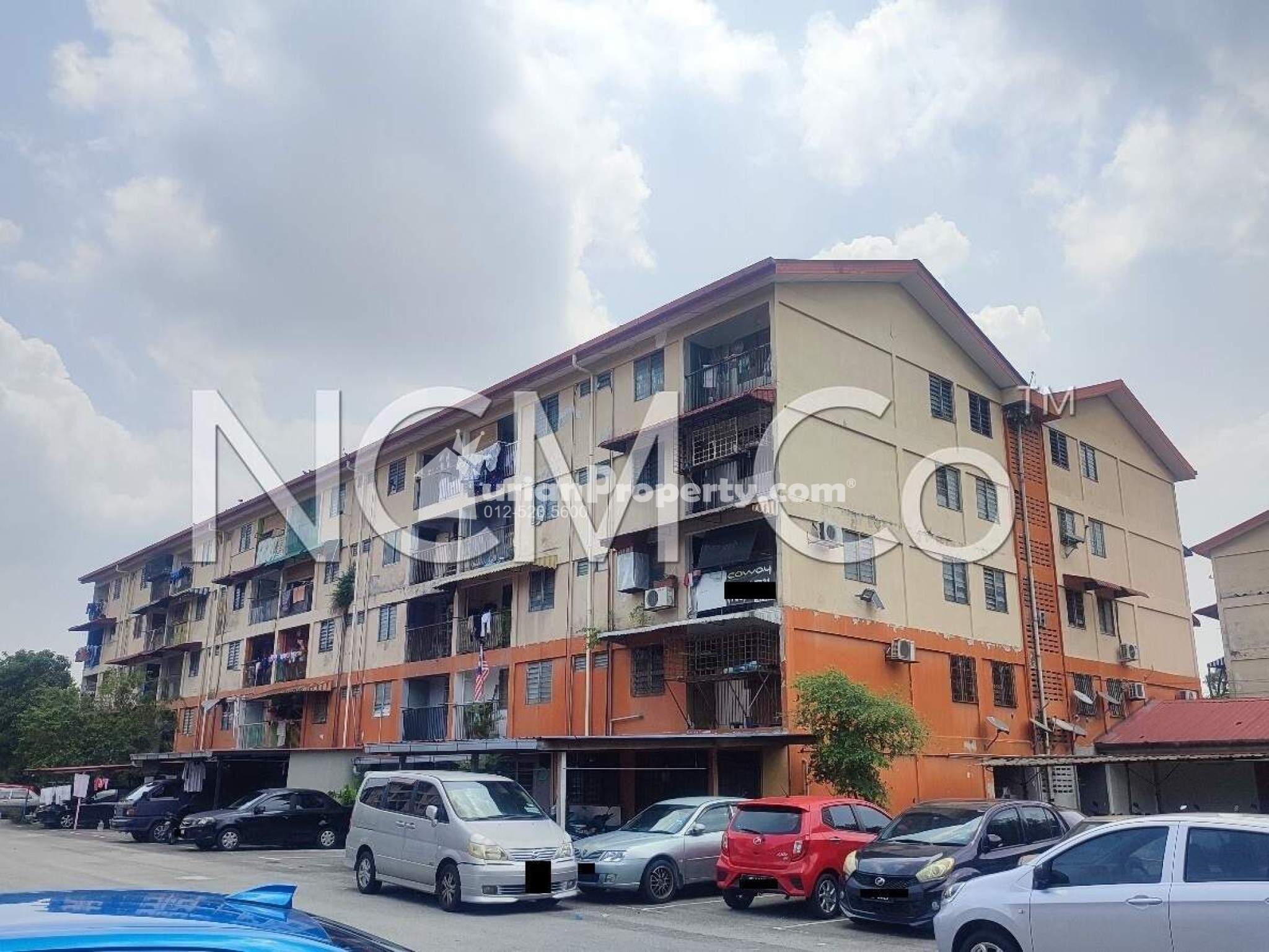 Flat For Auction at Bandar Baru Sungai Buloh