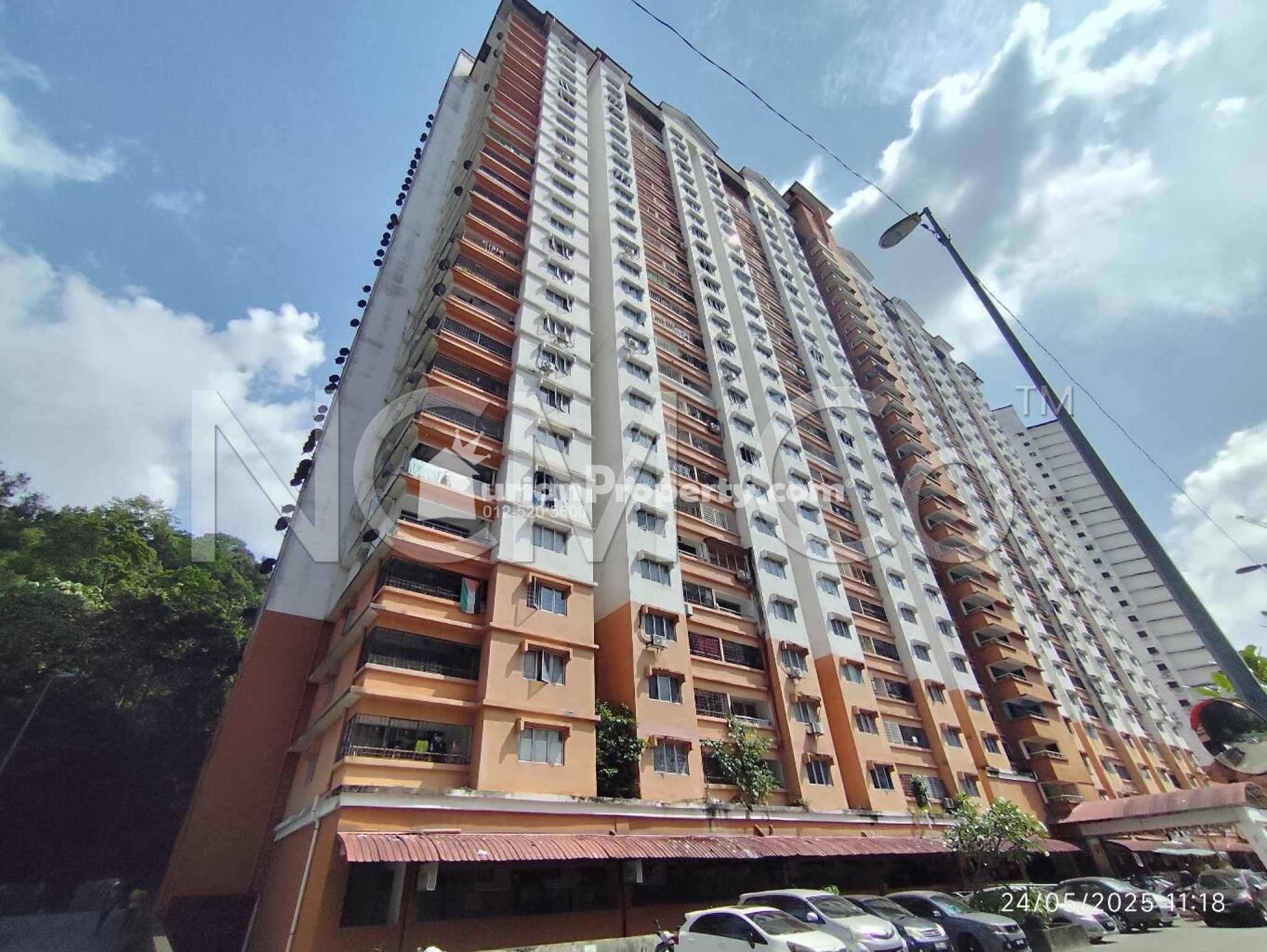 Apartment For Auction at Flora Damansara Apartment