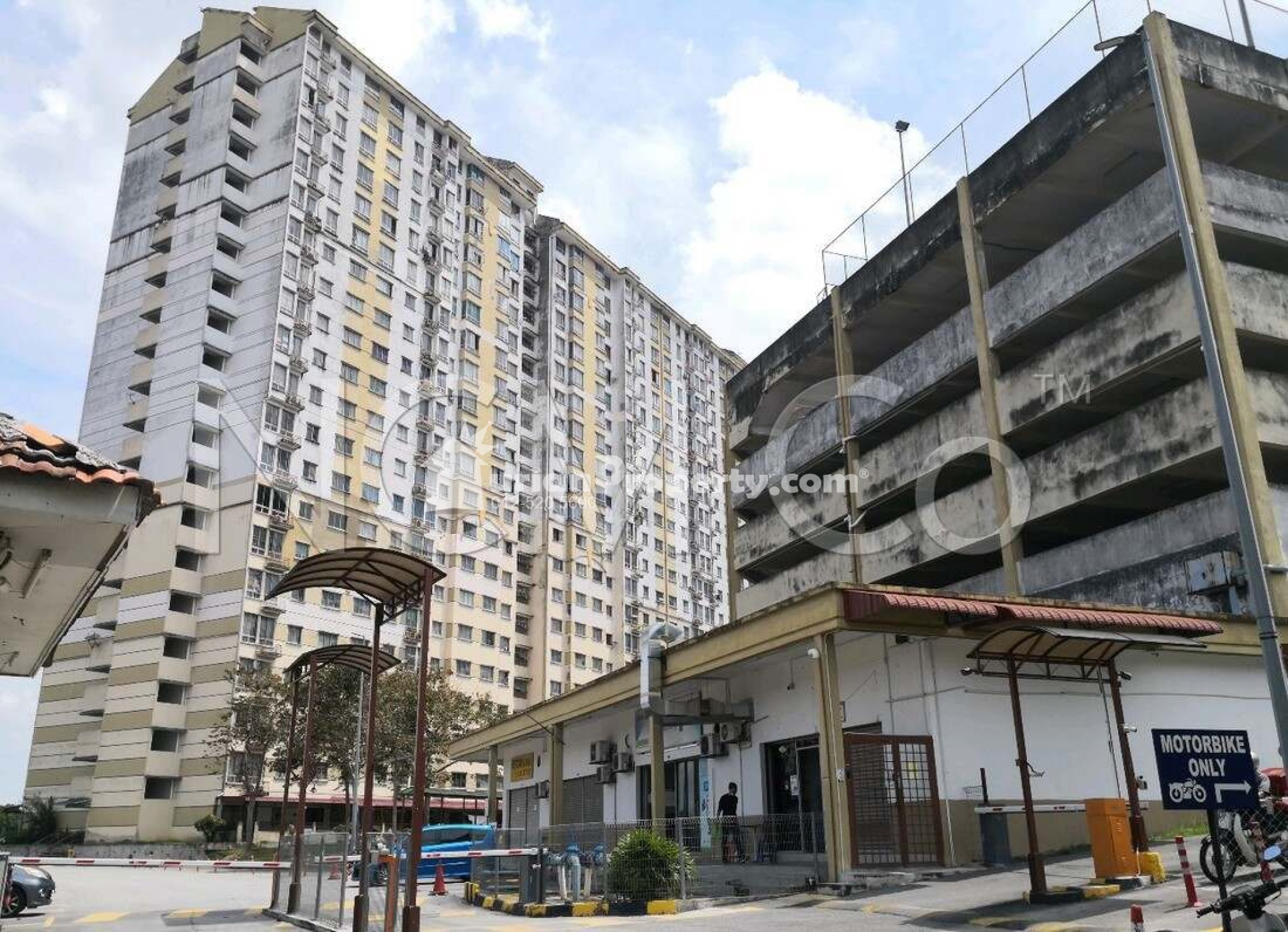 Apartment For Auction at Vista Impiana