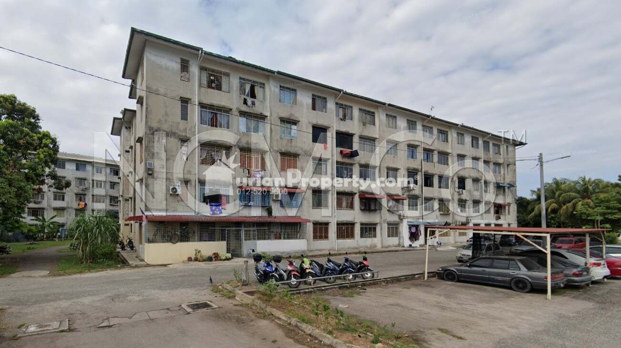Flat For Auction at Taman Inderawasih