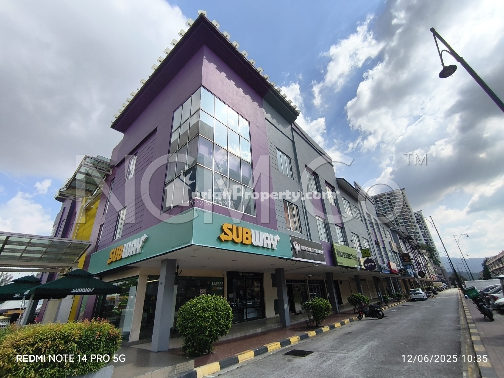 Apartment For Auction at Seasons Square