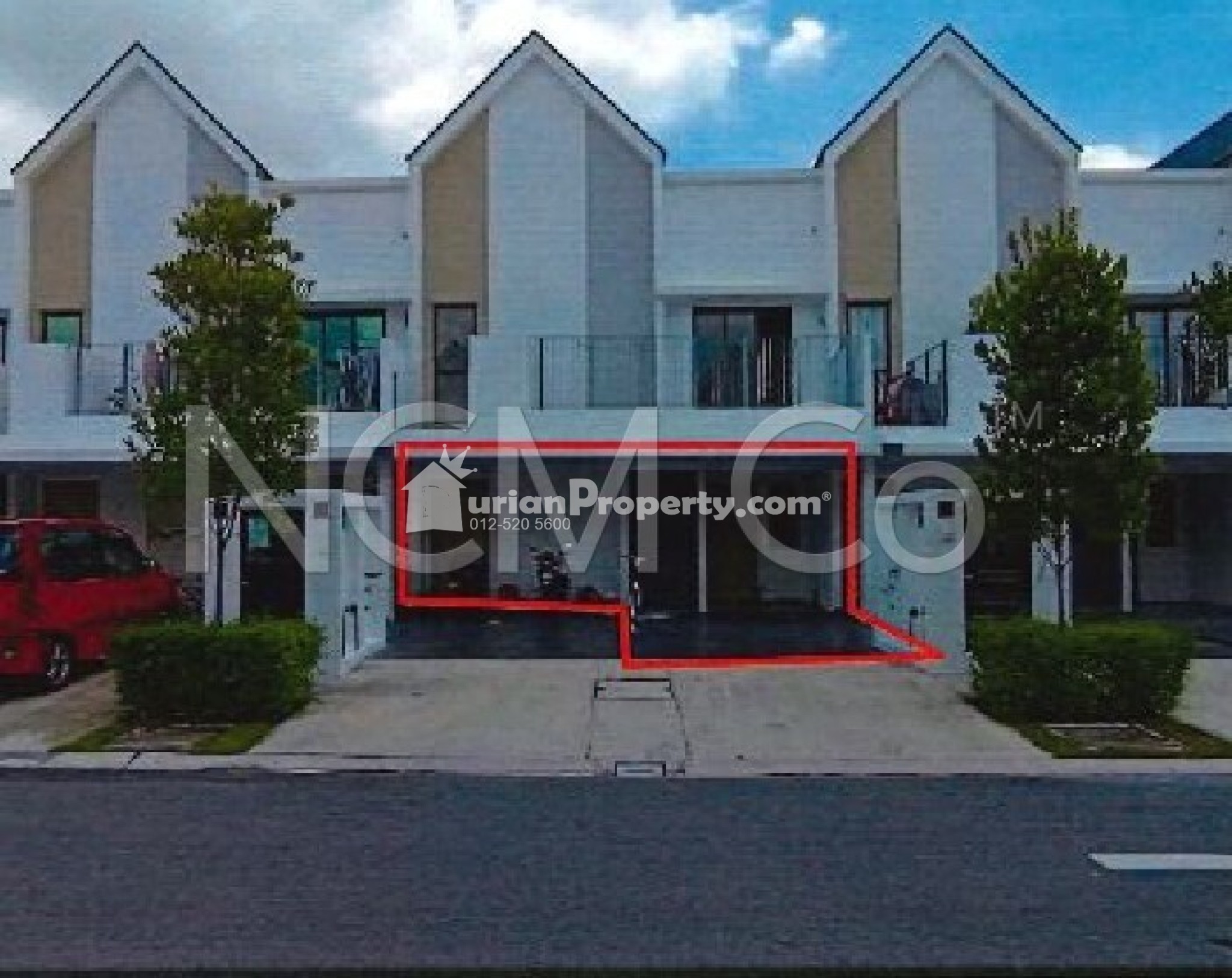 Terrace House For Auction at Casa Bayu Apartment