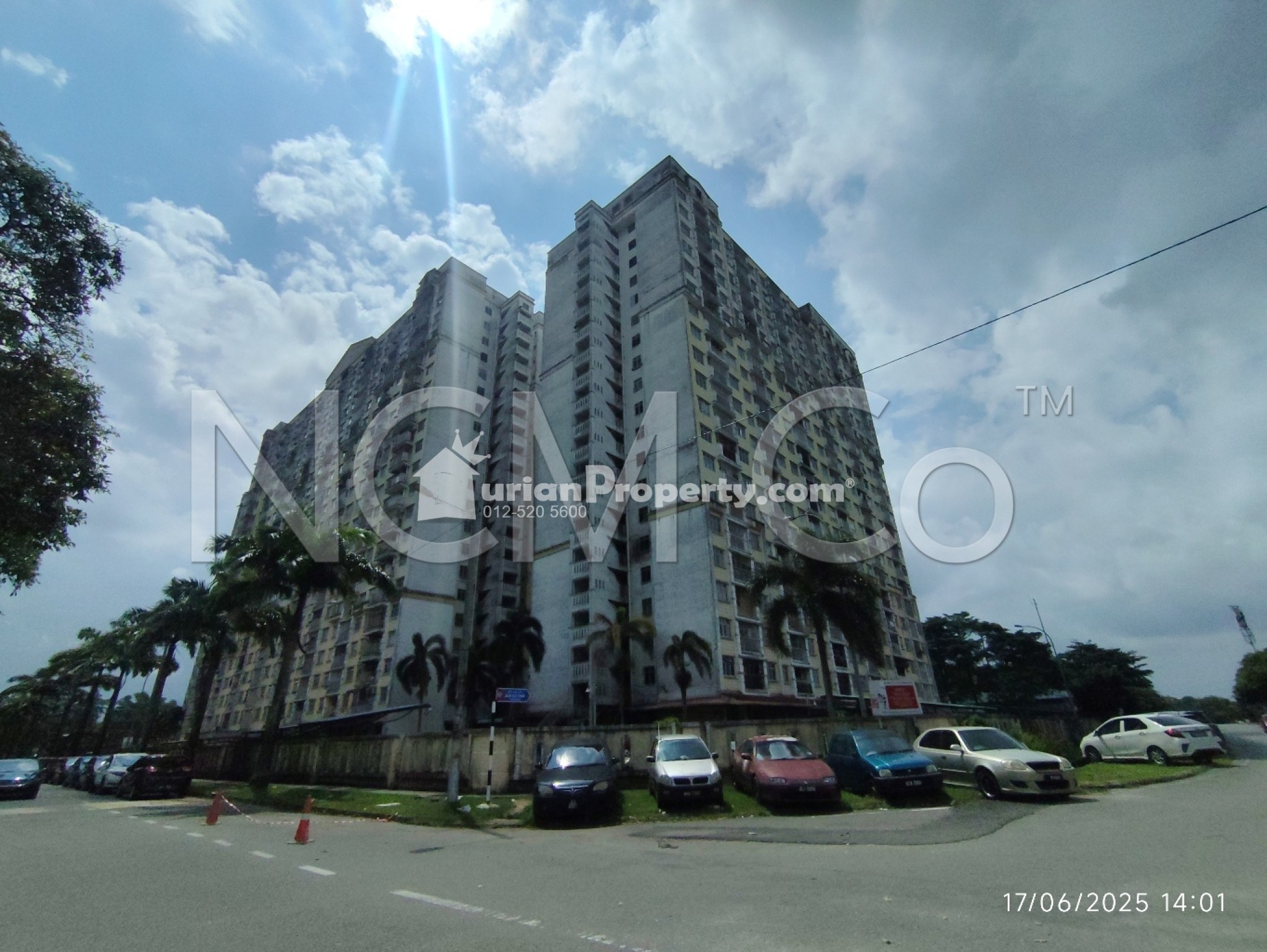 Apartment For Auction at Villa Krystal