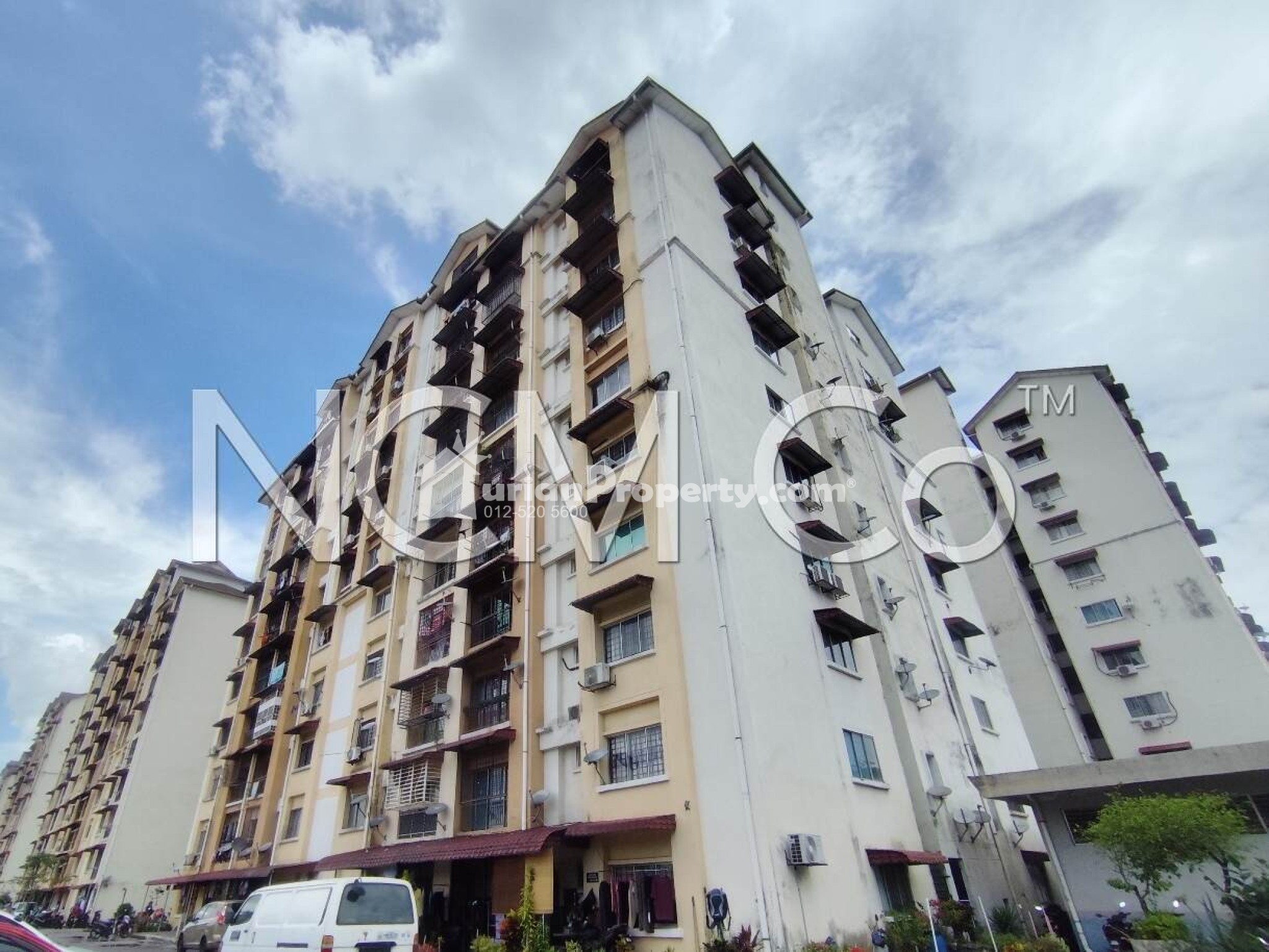 Apartment For Auction at Vista Lavender