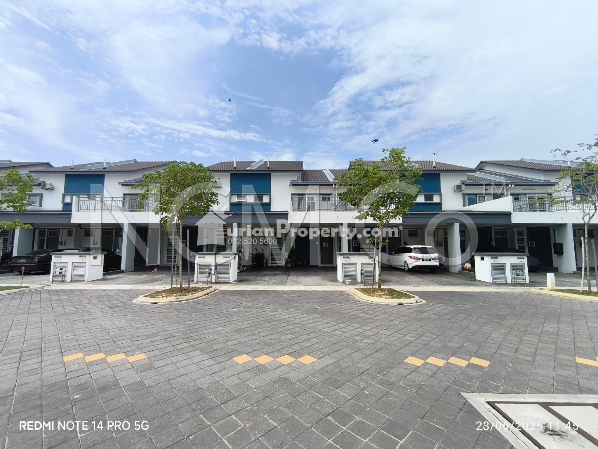 Terrace House For Auction at Kita Mekar