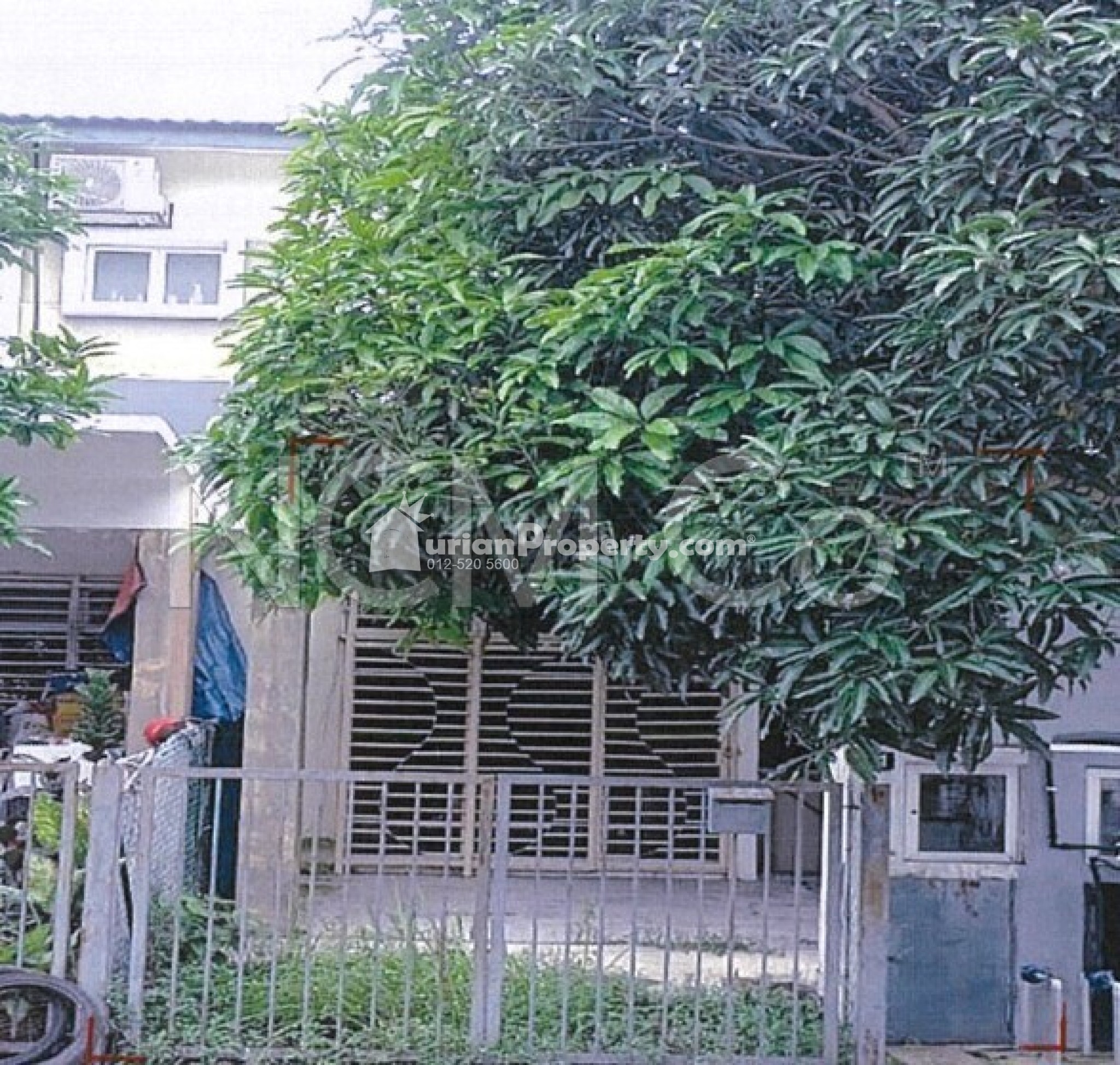 Terrace House For Auction at Budiman Valley