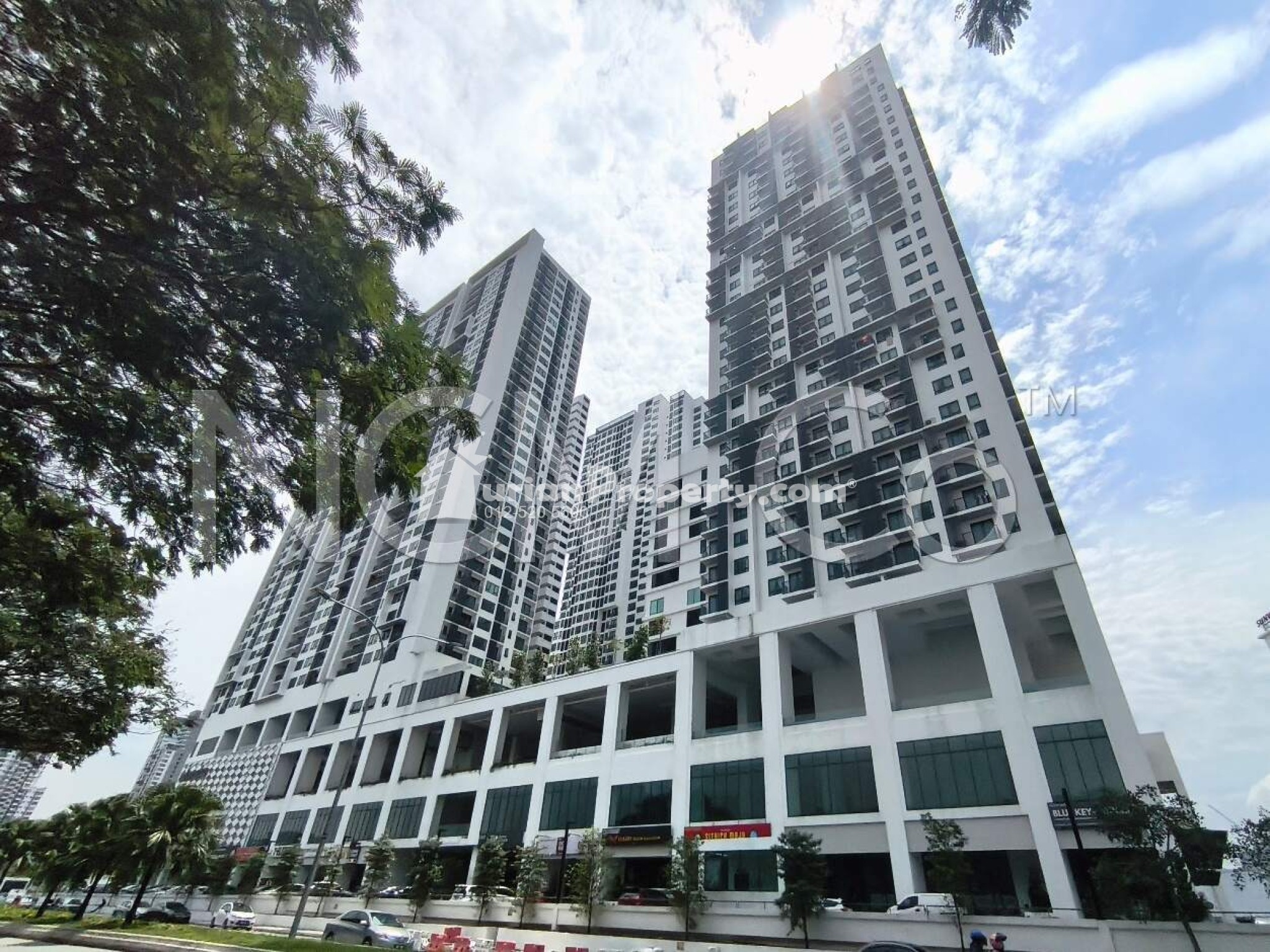 Office For Auction at Edumetro