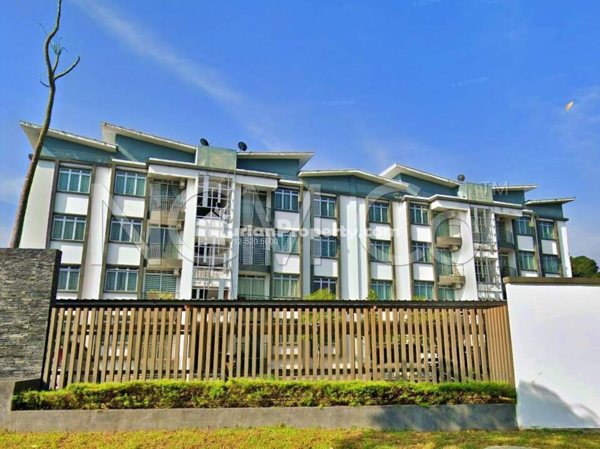 Apartment For Auction at The Pines Residence