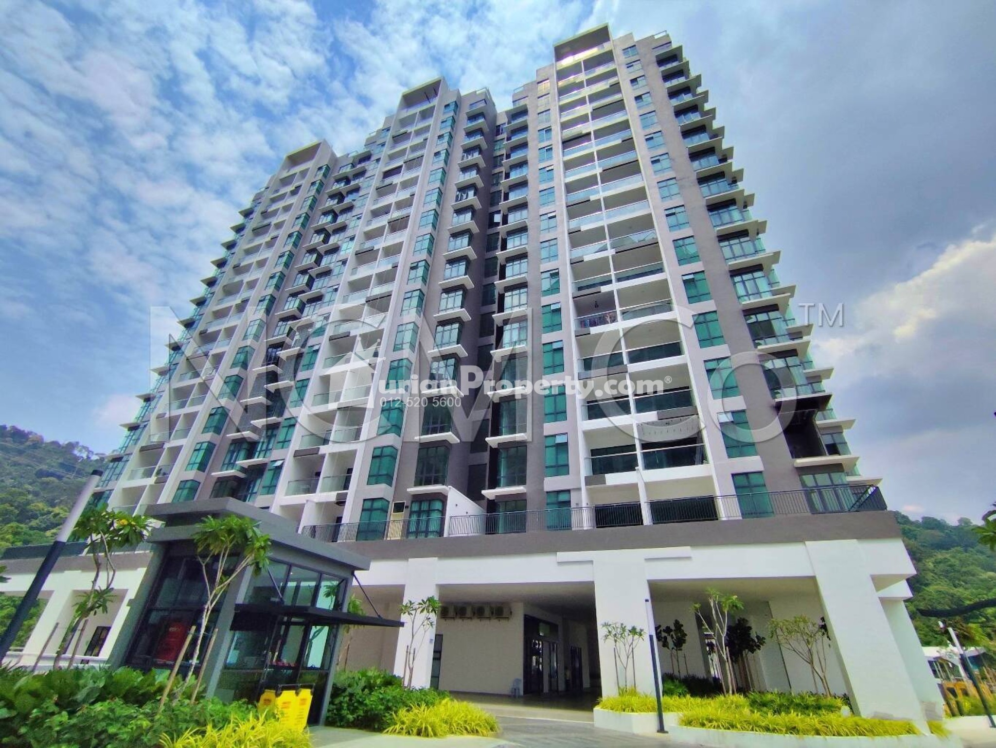 Condo For Auction at Brezza Hill