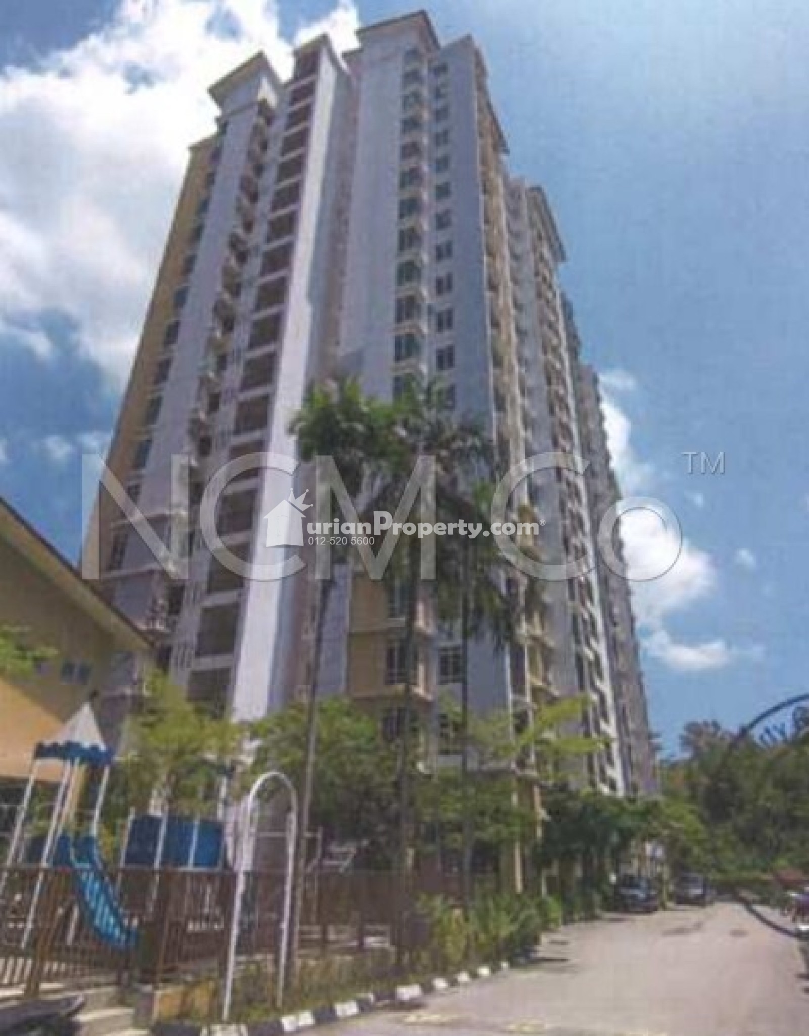 Condo For Auction at Villa Park