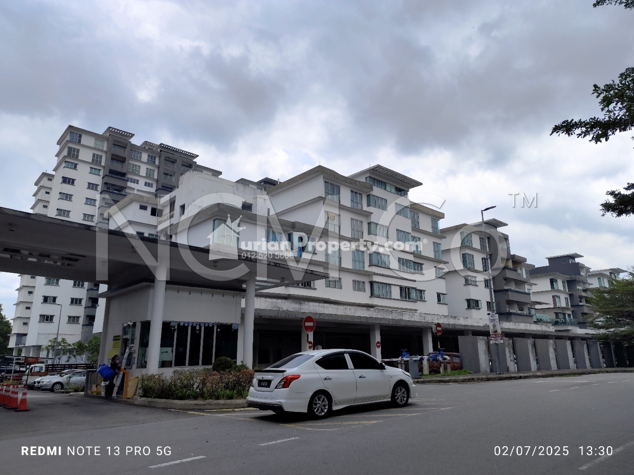 Condo For Auction at Tiara ParkHomes