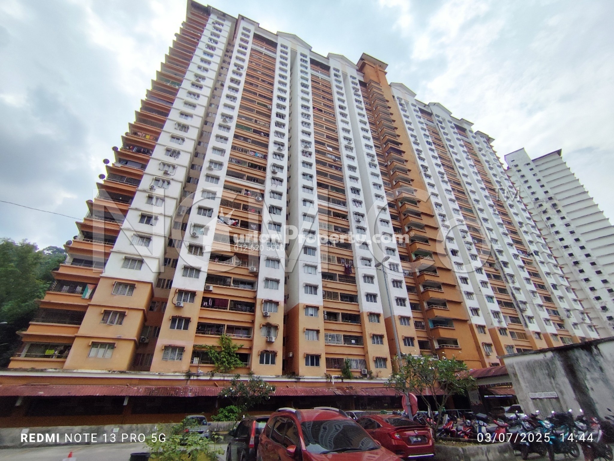 Apartment For Auction at Flora Damansara Apartment