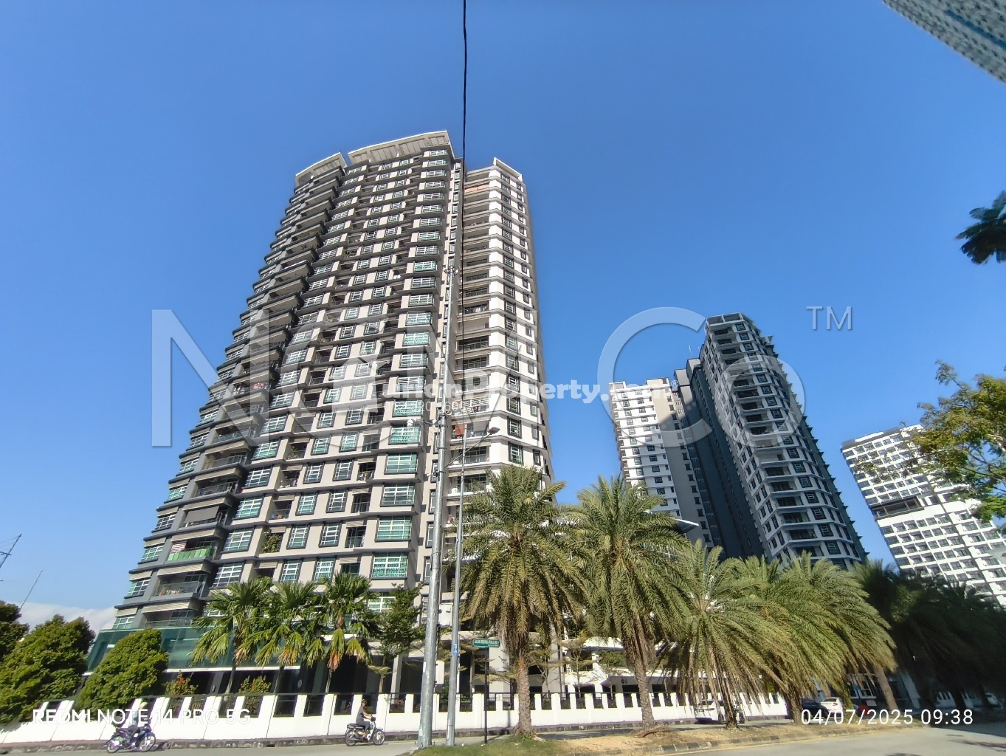 Condo For Auction at The Brezza