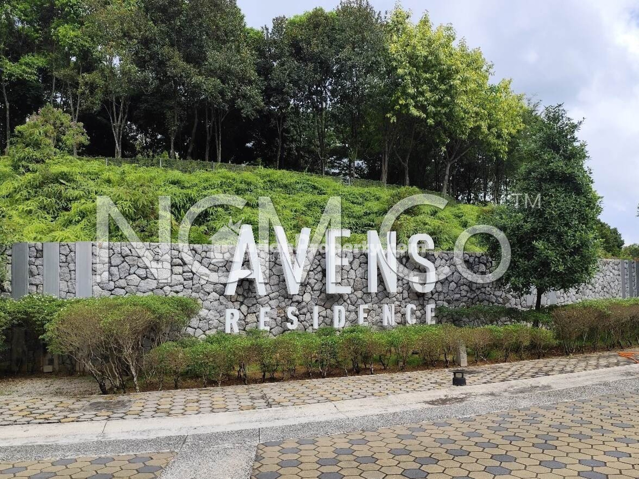 Terrace House For Auction at Avens Residence