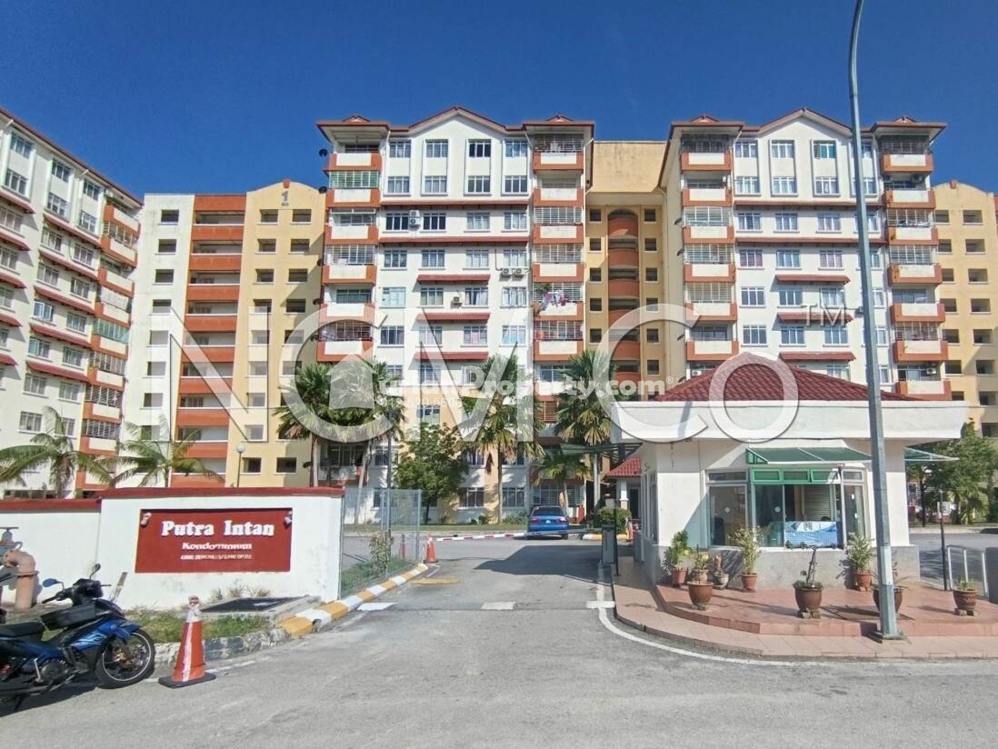 Condo For Auction at Putra Intan