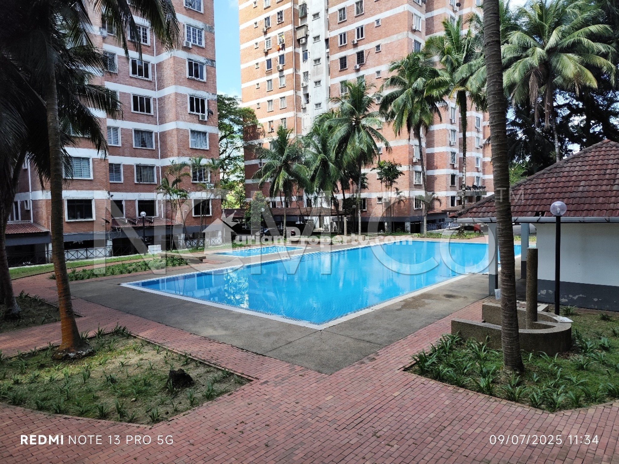 Condo For Auction at Garden Park