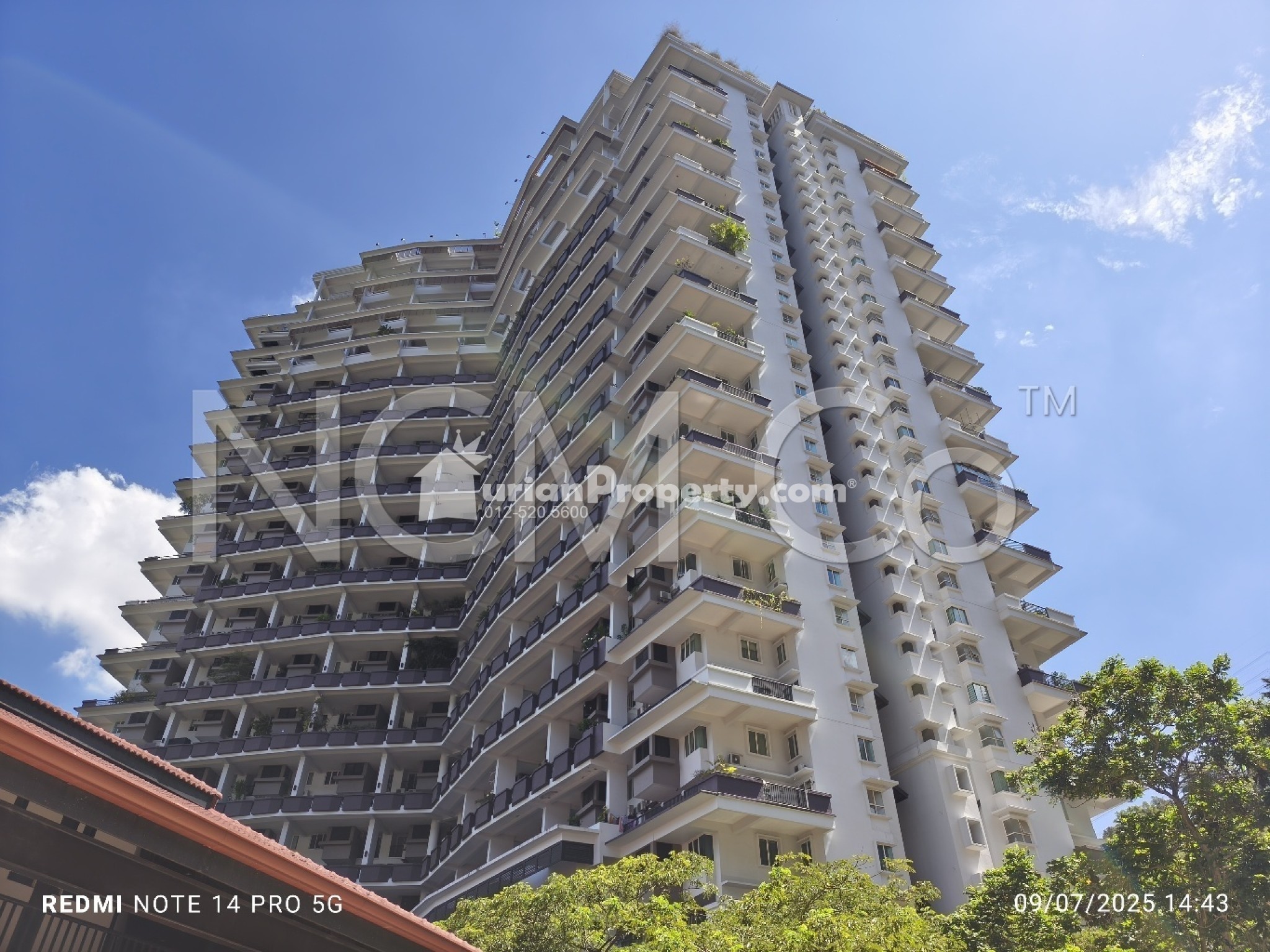 Condo For Auction at Armanee Terrace