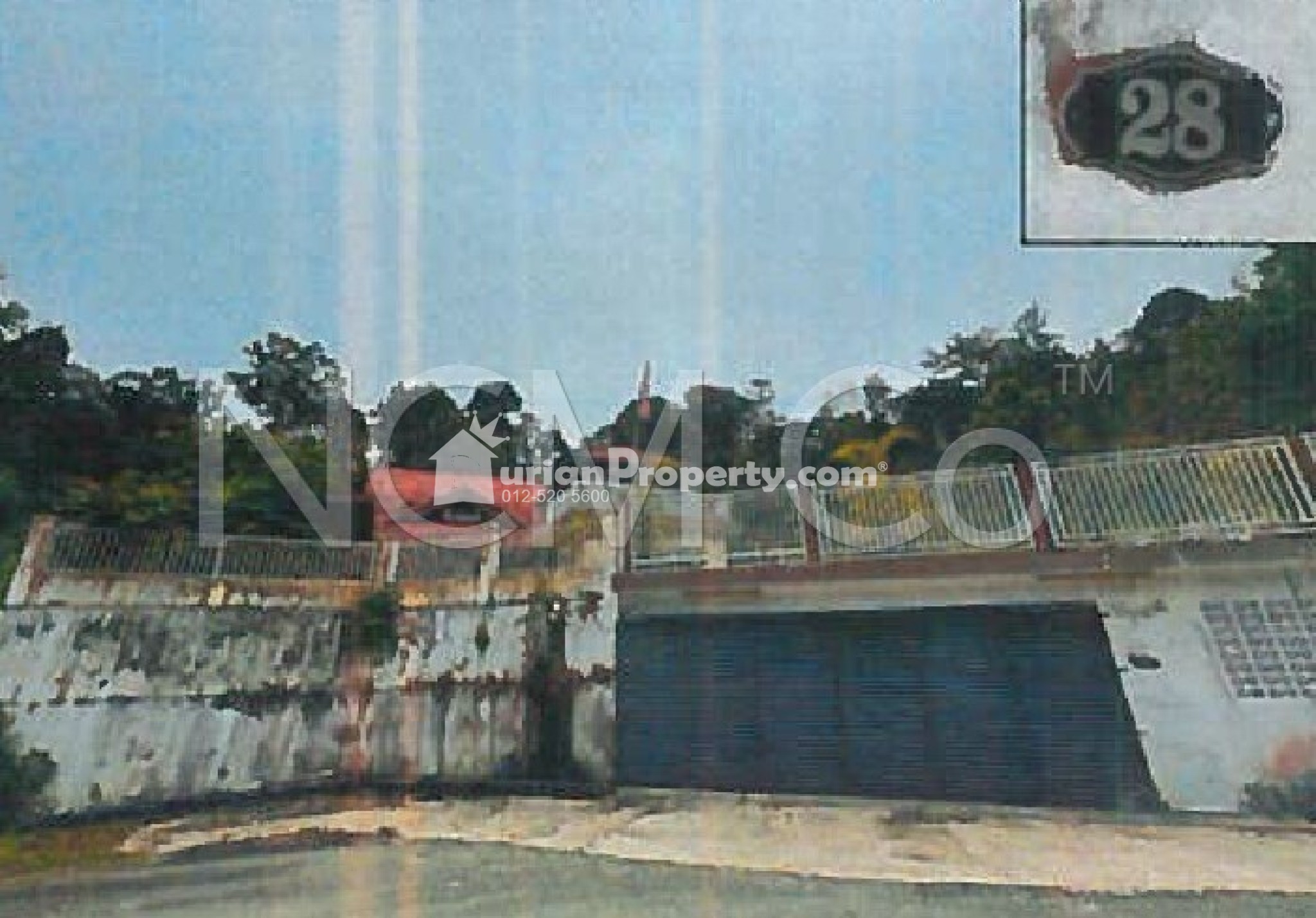 Terrace House For Auction at Templer Park