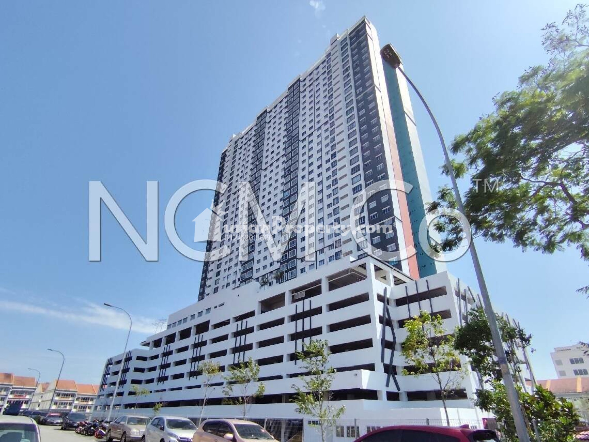 Apartment For Auction at Acacia Residences