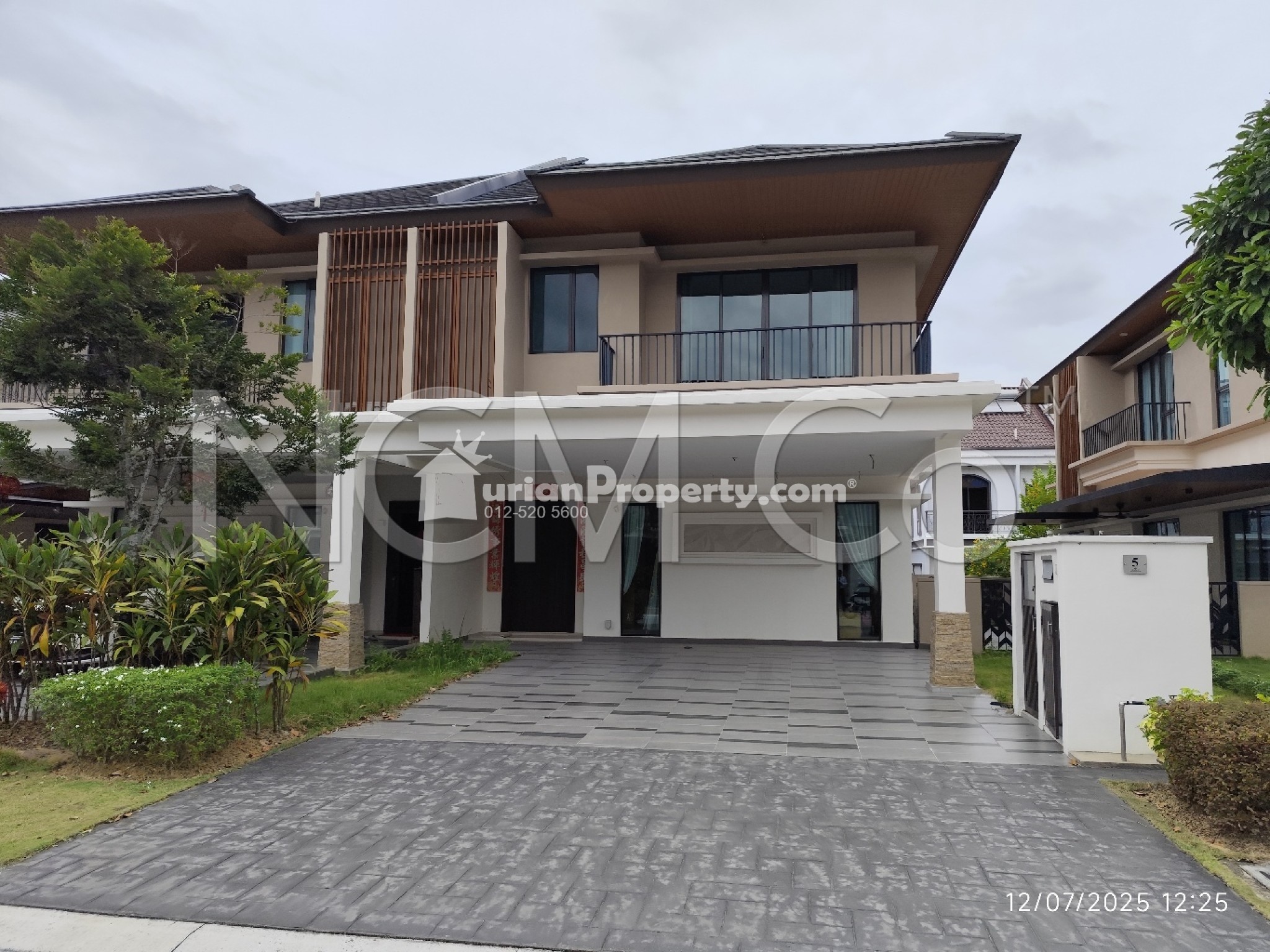 Semi D For Auction at Setia Eco Templer