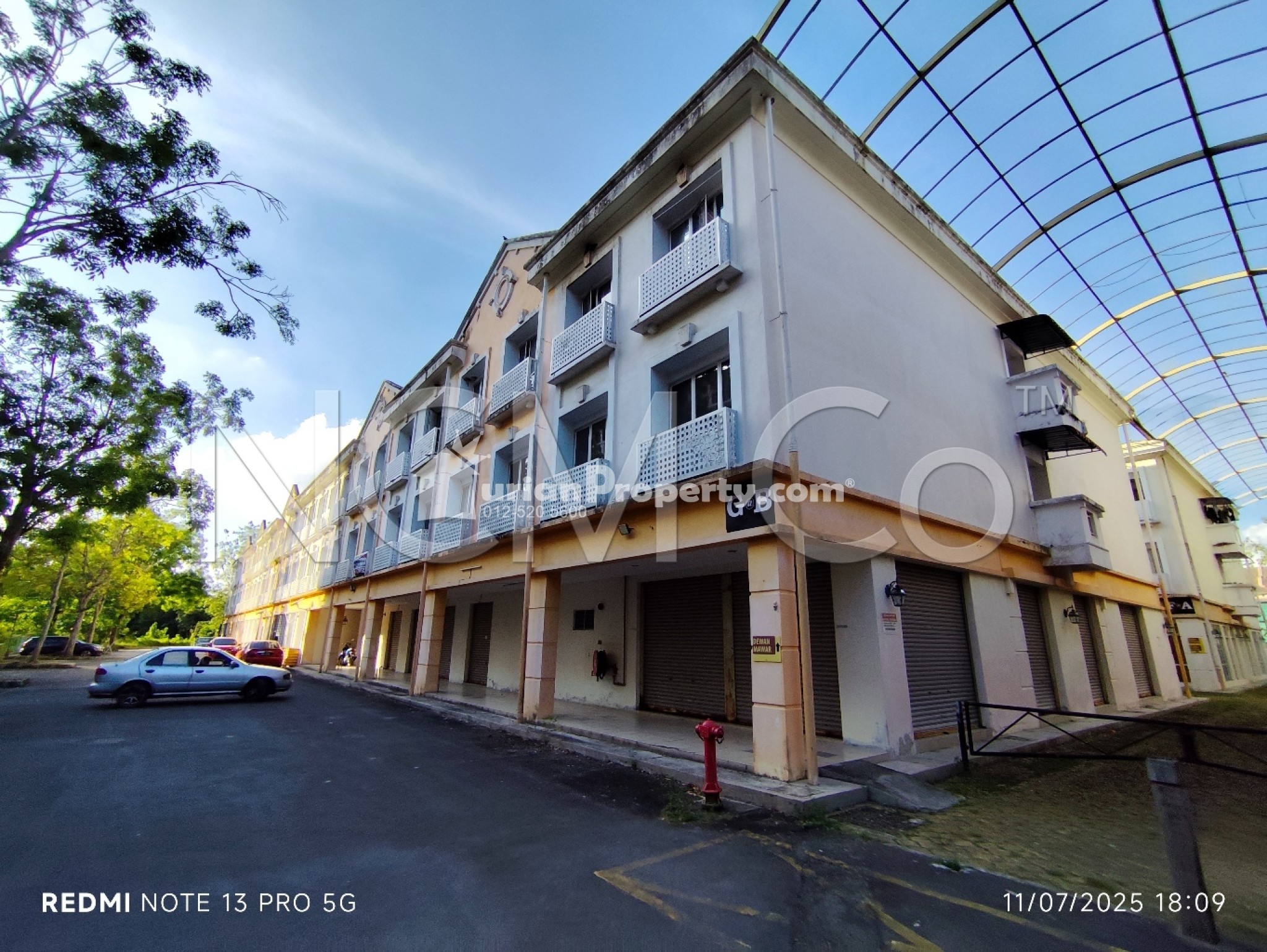 Serviced Residence For Auction at Laketown Apartment (Bukit Merah Resort)