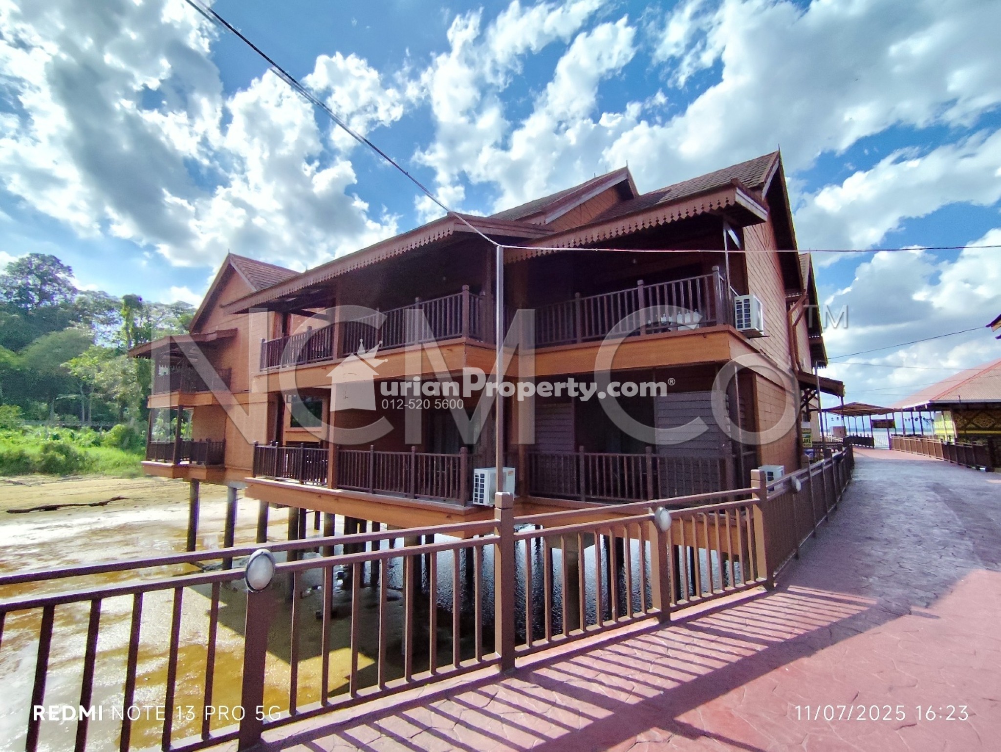 Apartment For Auction at Laketown Apartment (Bukit Merah Resort)