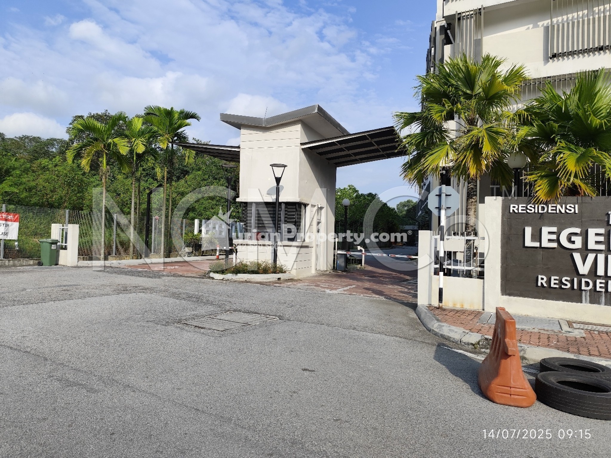 Condo For Auction at LegendView Condominium