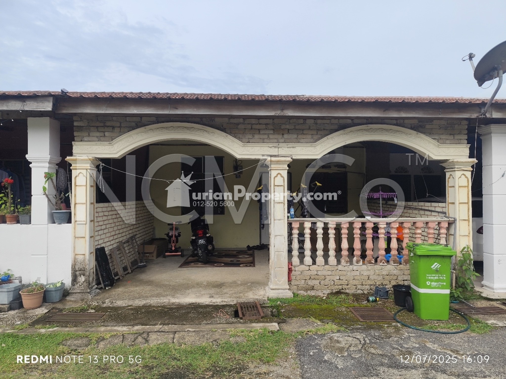 Terrace House For Auction at Pekan