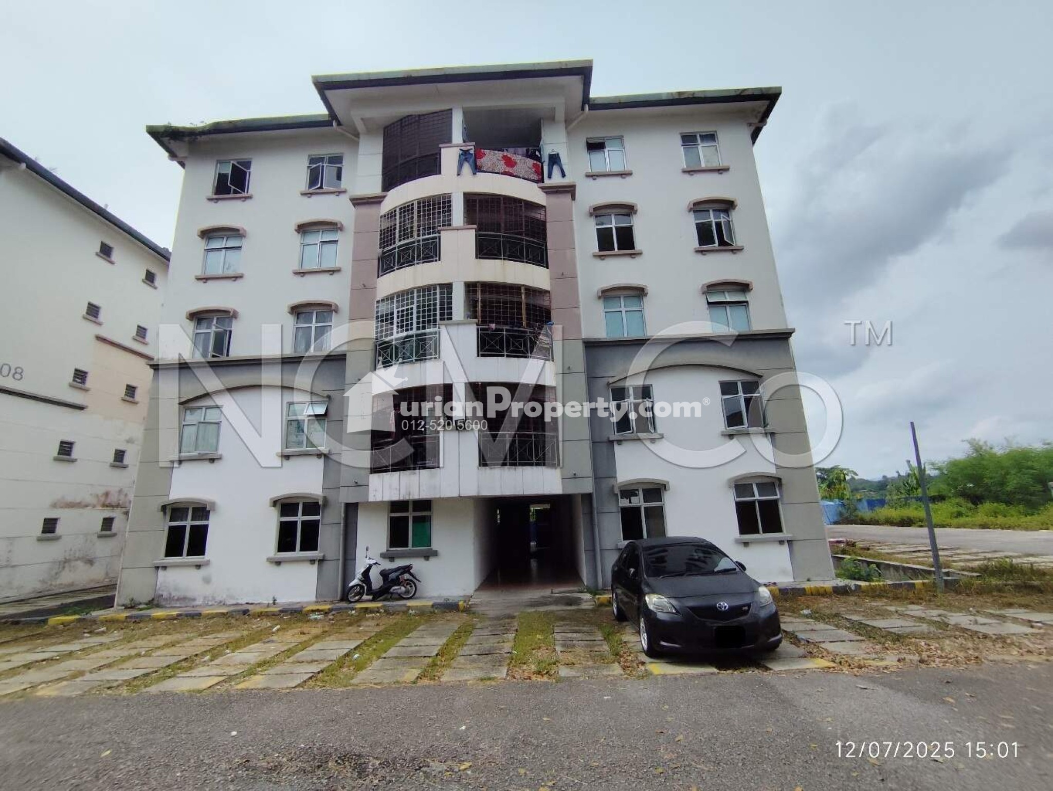 Serviced Residence For Auction at Pangsapuri Sri Keruing