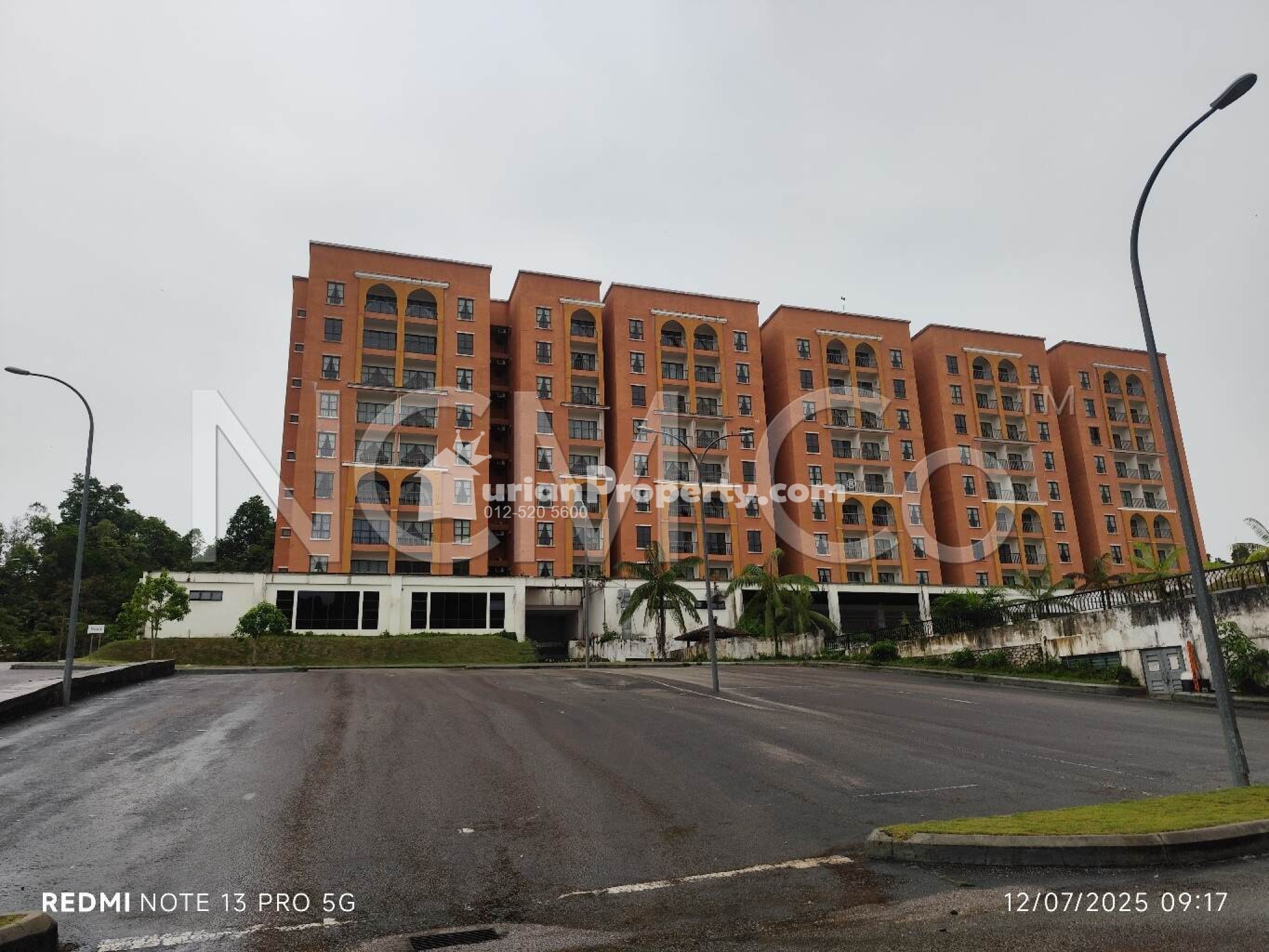 Apartment For Auction at Gambang