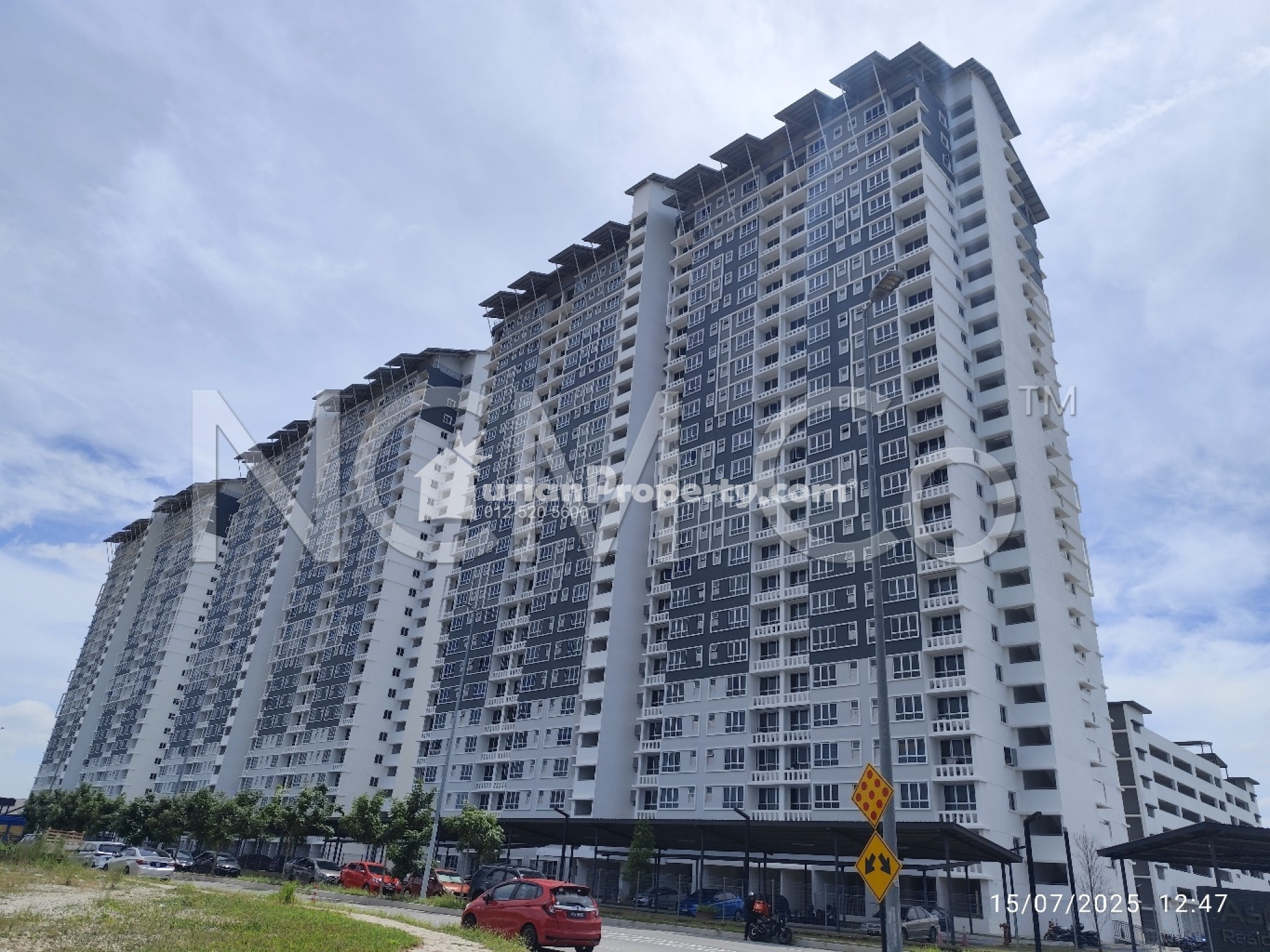 Apartment For Auction at Aspire Residence