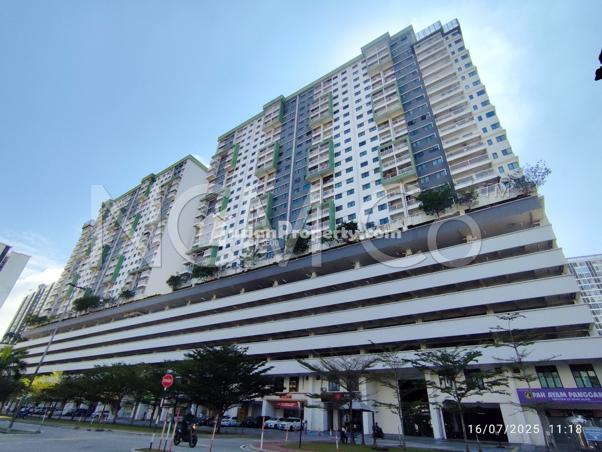 Serviced Residence For Auction at Alam Sanjung