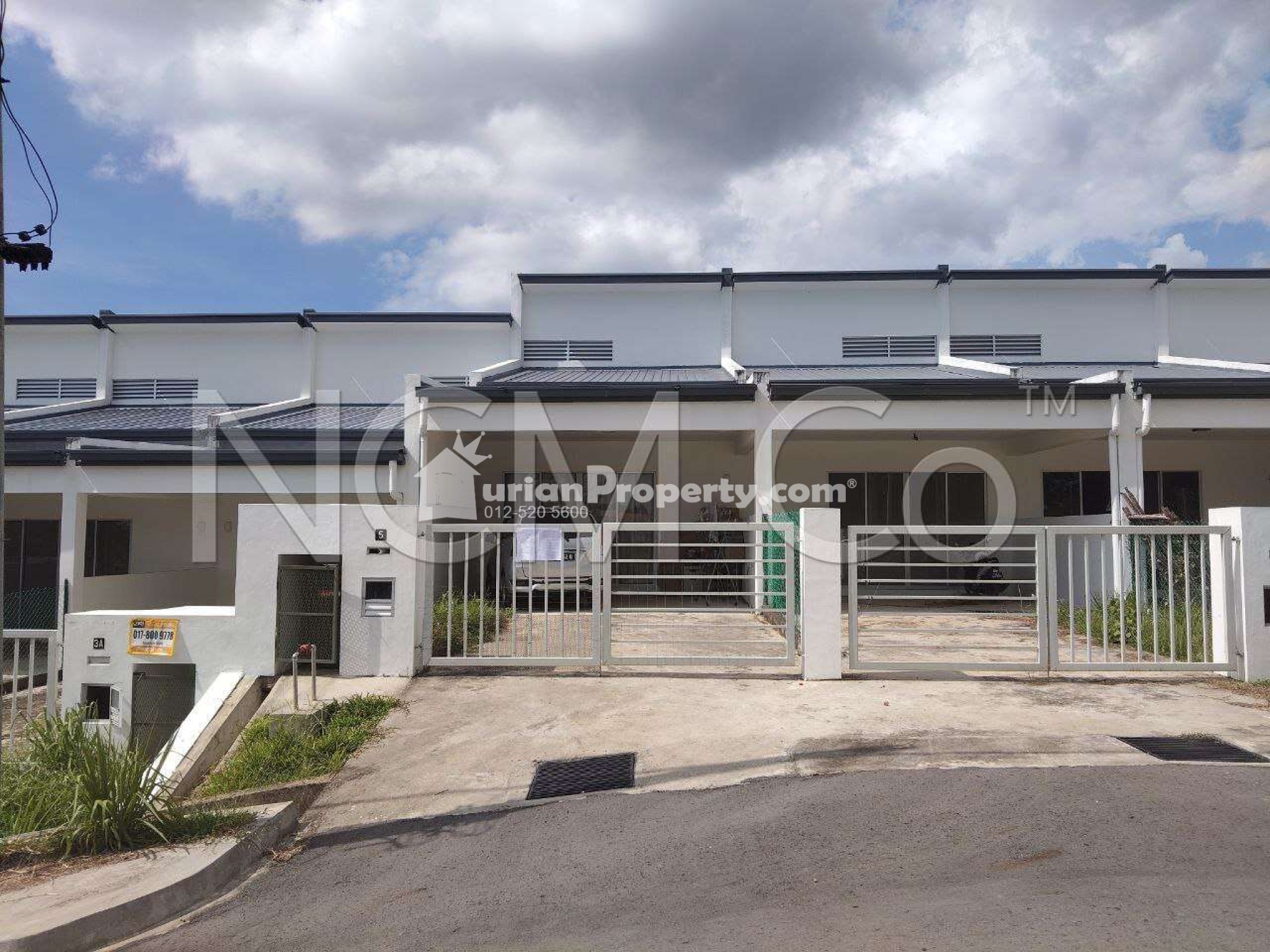 Terrace House For Auction at Taman Flamingo