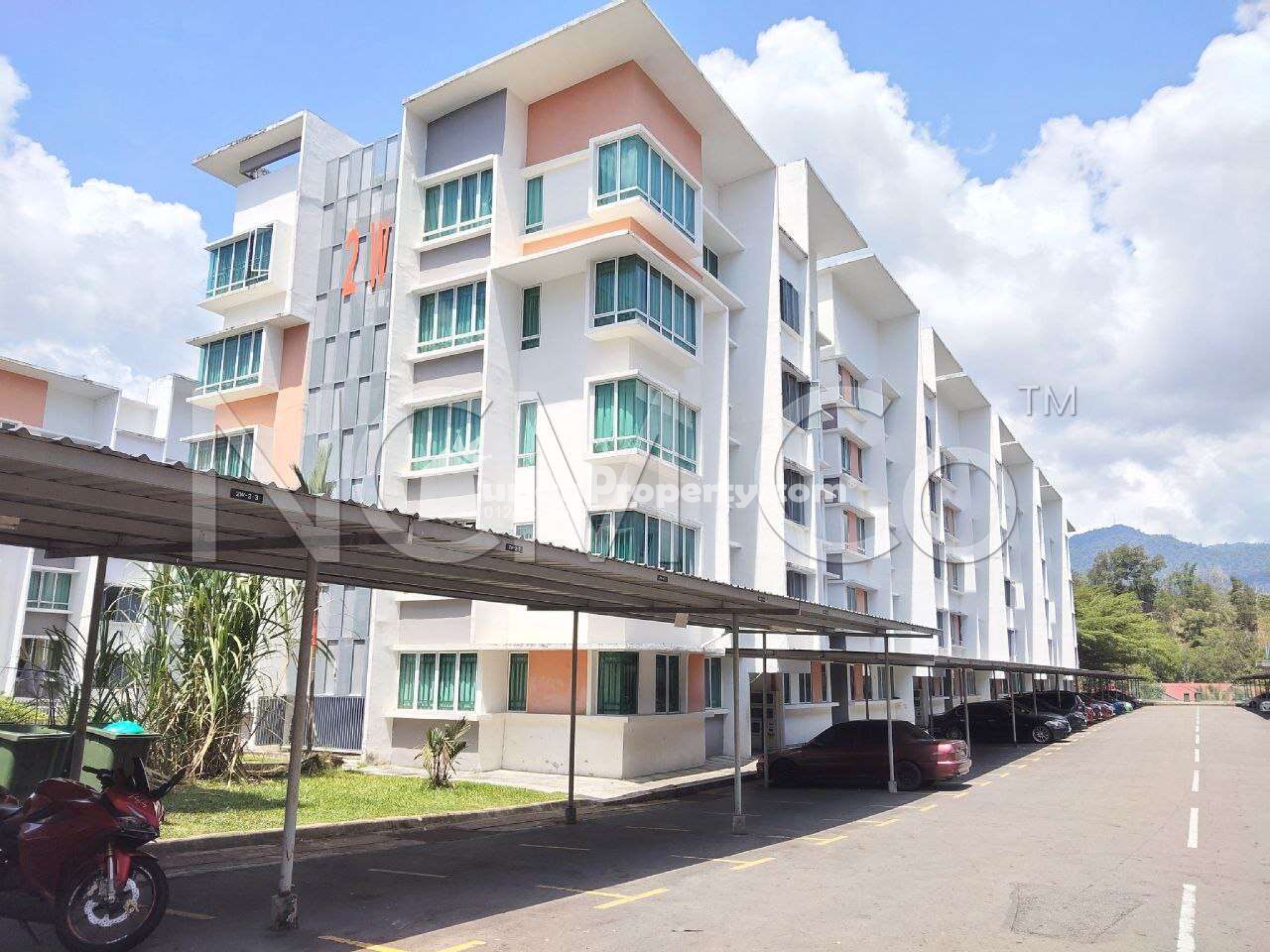 Apartment For Auction at University Utama Condominium