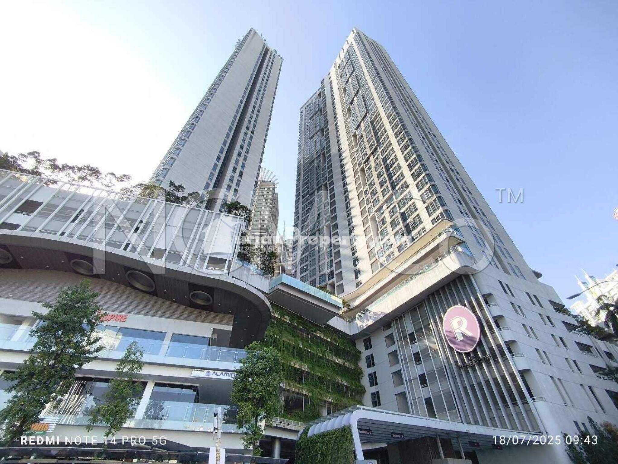 Serviced Residence For Auction at The Robertson