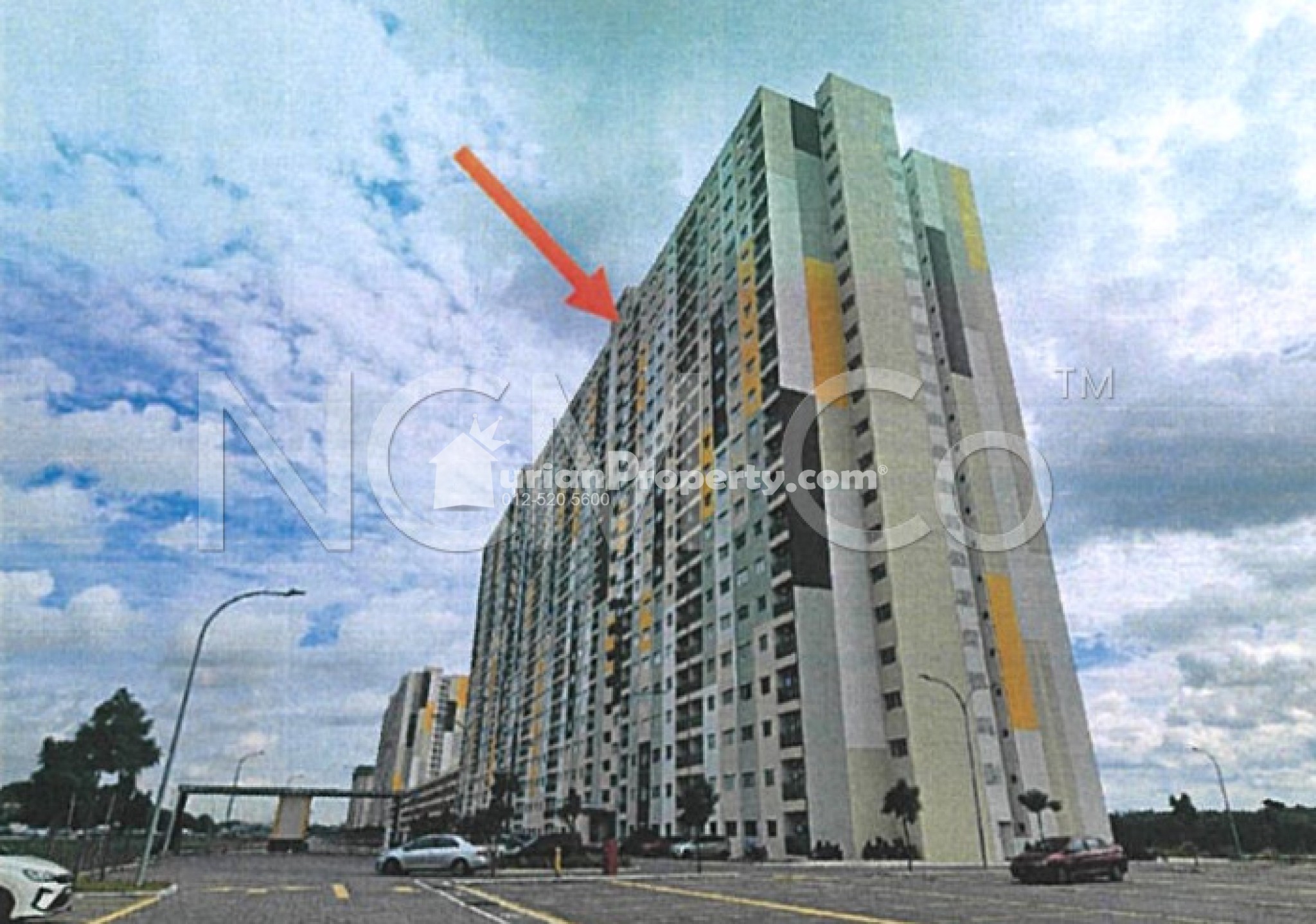 Apartment For Auction at Idaman BSP Apartment